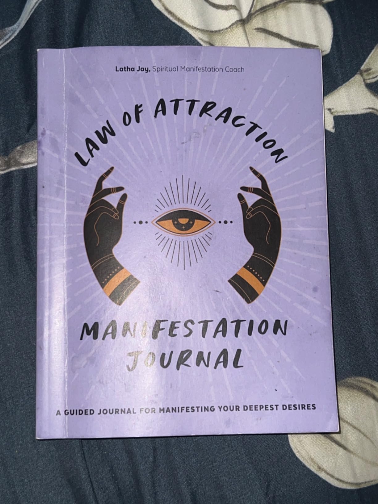 Law of Attraction Manifestation Journal: A Guided Journal for Manifesting Your Deepest Desires customer photo 2