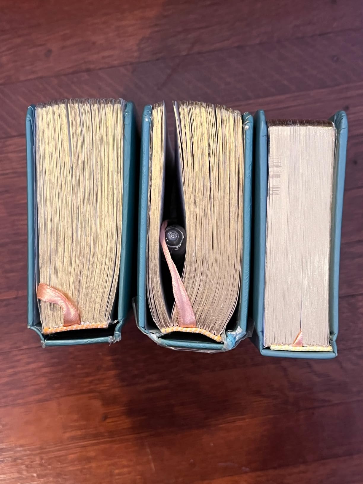 One Line A Day: A Five-Year Memory Book (5 Year Journal, Daily Journal, Yearly Journal, Memory Journal) customer photo 2