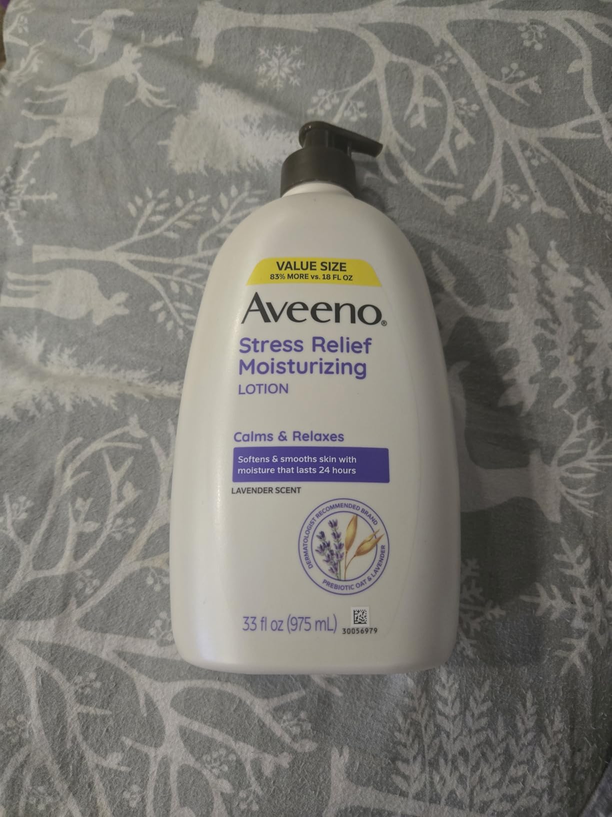 Aveeno Stress Relief Moisturizing Body Lotion, Lavender Scent, 12 fl. oz | Calms & Relaxes, 48 Hour Hydration for Sensitive Skin, Fast Absorbing, Non-Greasy, Formulated with Prebiotic Oat customer photo 1