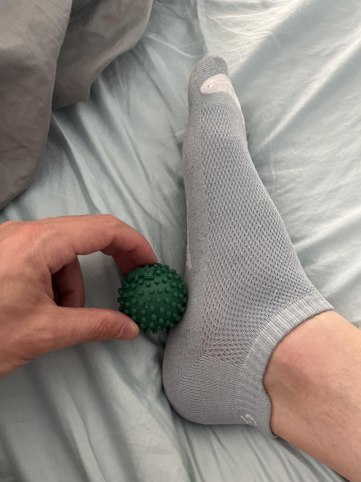 Due North Foot Rubz Hand & Back Massage Ball - Relieve Pain from Plantar Fasciitis, Tight Muscles & Sore Feet - Massage Tool customer photo 1