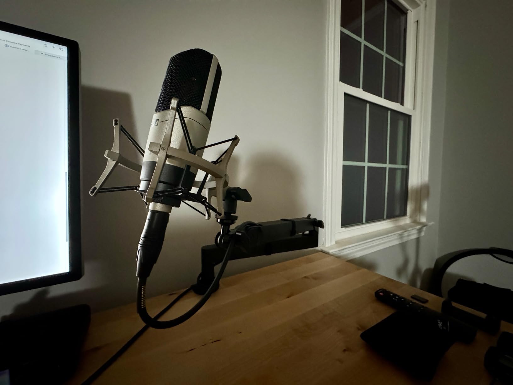 Pro Audio Sennheiser Professional MK 4 Cardioid Condenser Studio Microphone customer photo 1