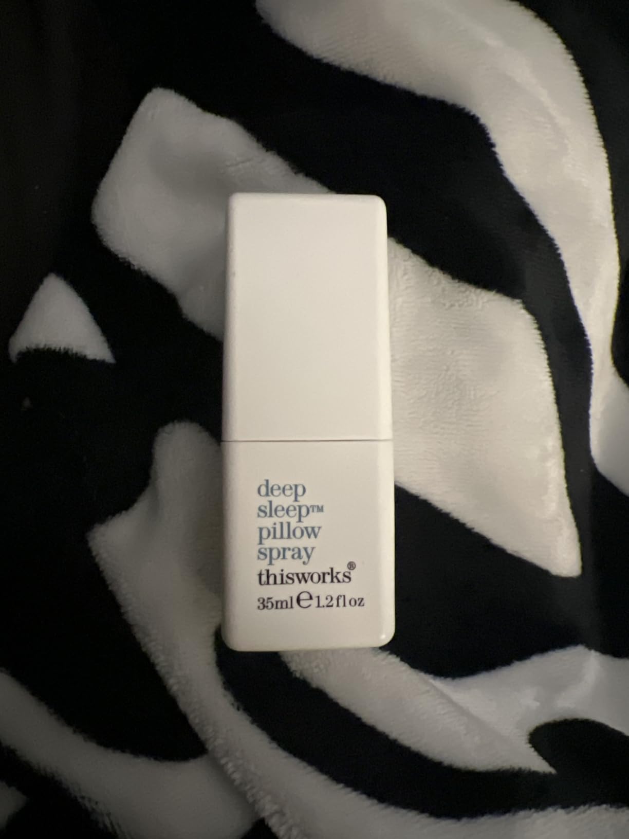 This Works Deep Sleep Pillow Spray 2.5 fl oz - Aromatherapy Sleep Mist | Natural pillow mist with Lavender, Camomile & Vetivert essential oils for calmer, more restful nights customer photo 1