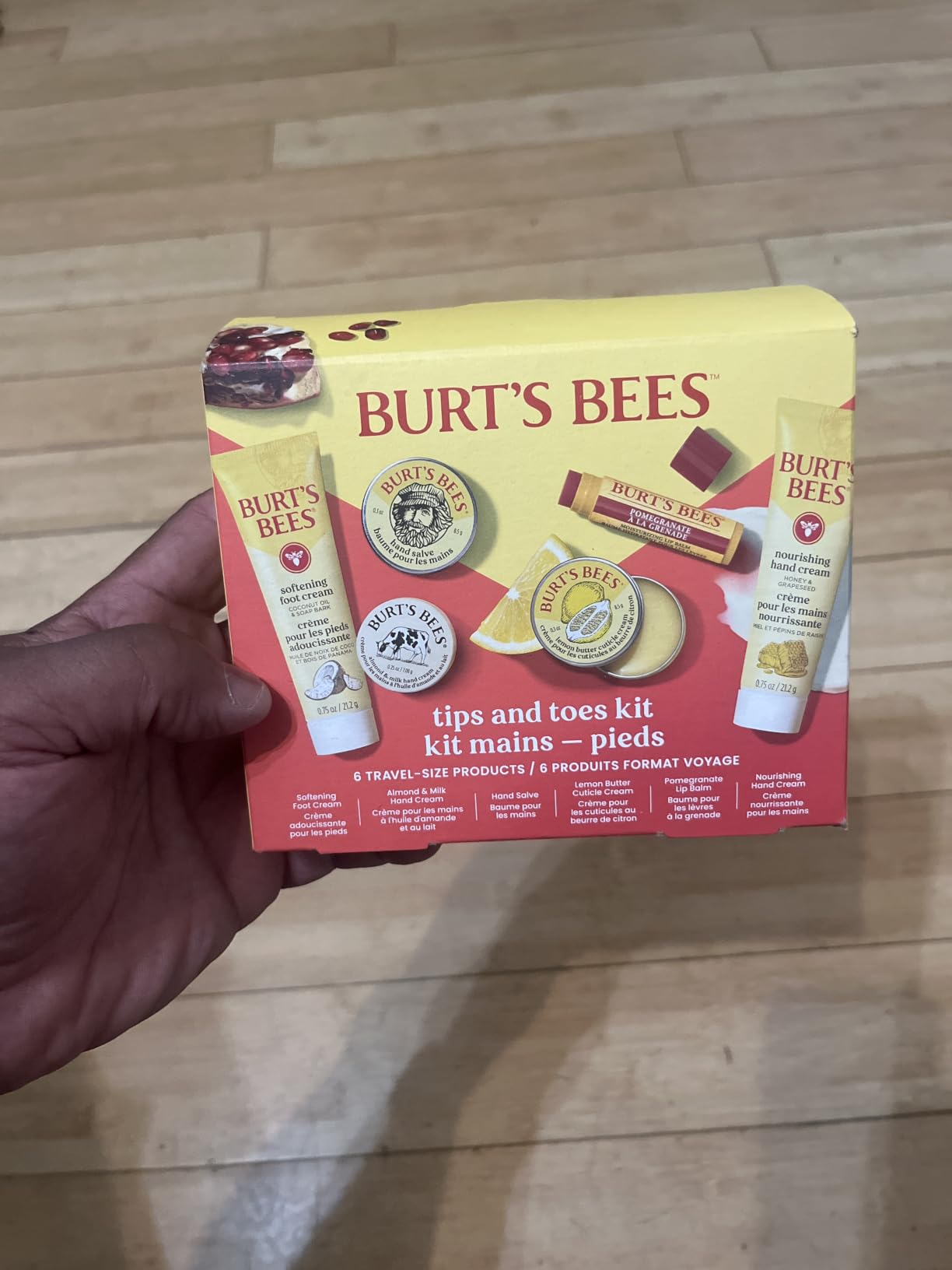 Burt's Bees Classics Gift Set, 6 Products in Giftable Tin | Cuticle Cream, Hand Salve, Lip Balm, Res-Q Ointment, Hand Repair and Foot Cream, Skin Care Essentials customer photo 1
