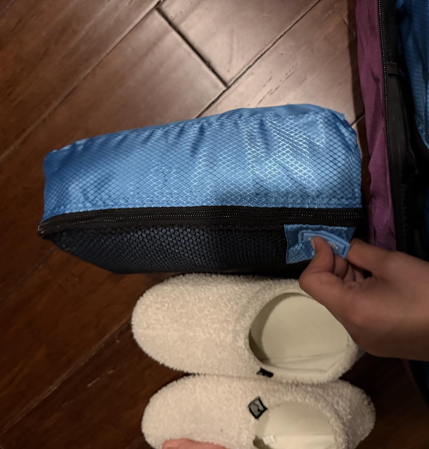Amazon Essentials 4-Piece Packing Cubes Travel Accessories Set, Space-Saving Luggage Organizer with Double Zipper, Mesh Top Panel, Small/Medium/Large/Slim, Gray (Previously Amazon Basics) customer photo 1