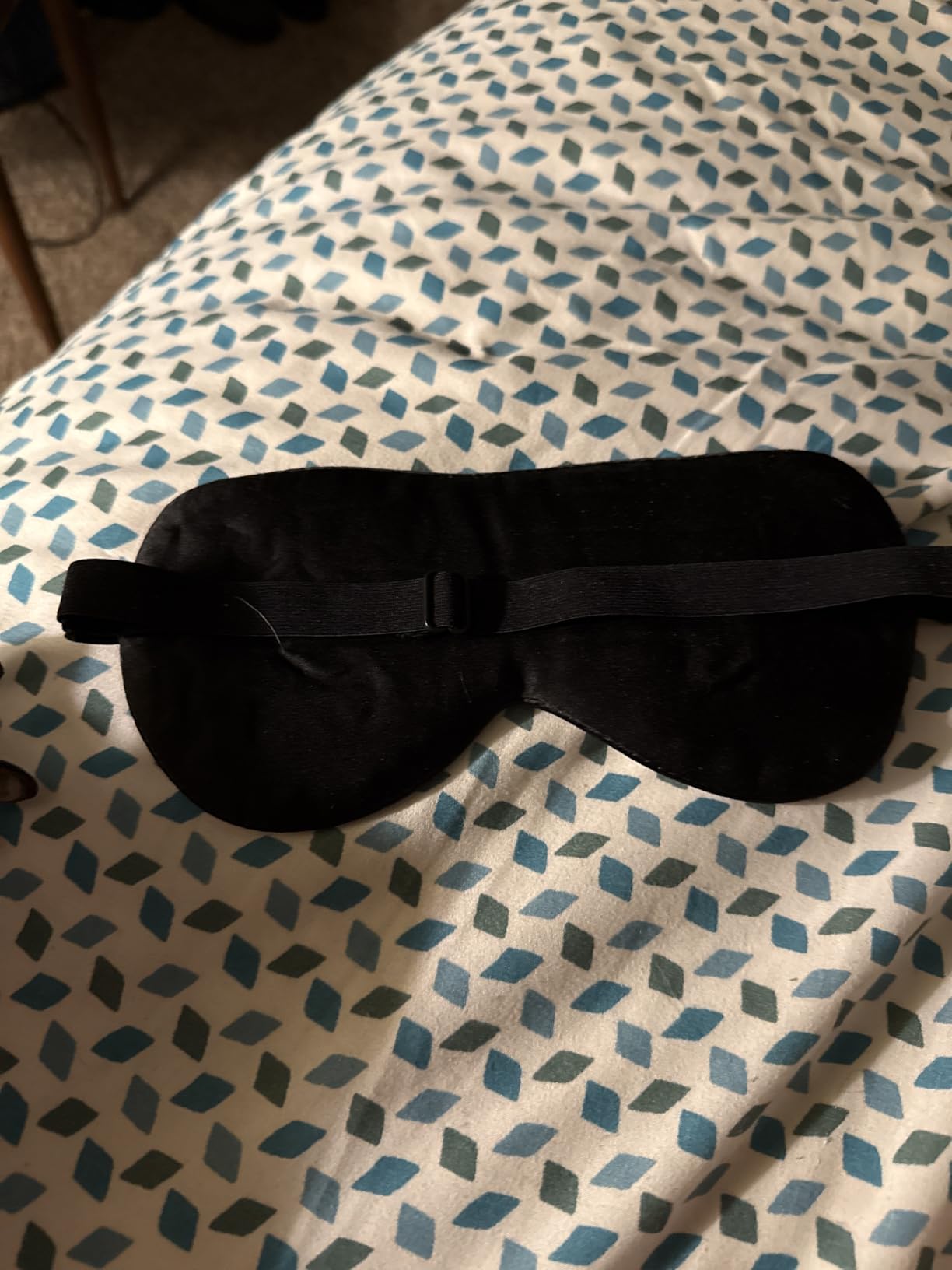 Jersey Slumber 100% Silk Sleep Mask for Women Men Side Sleeper - Light Blocking Eye Mask customer photo 2