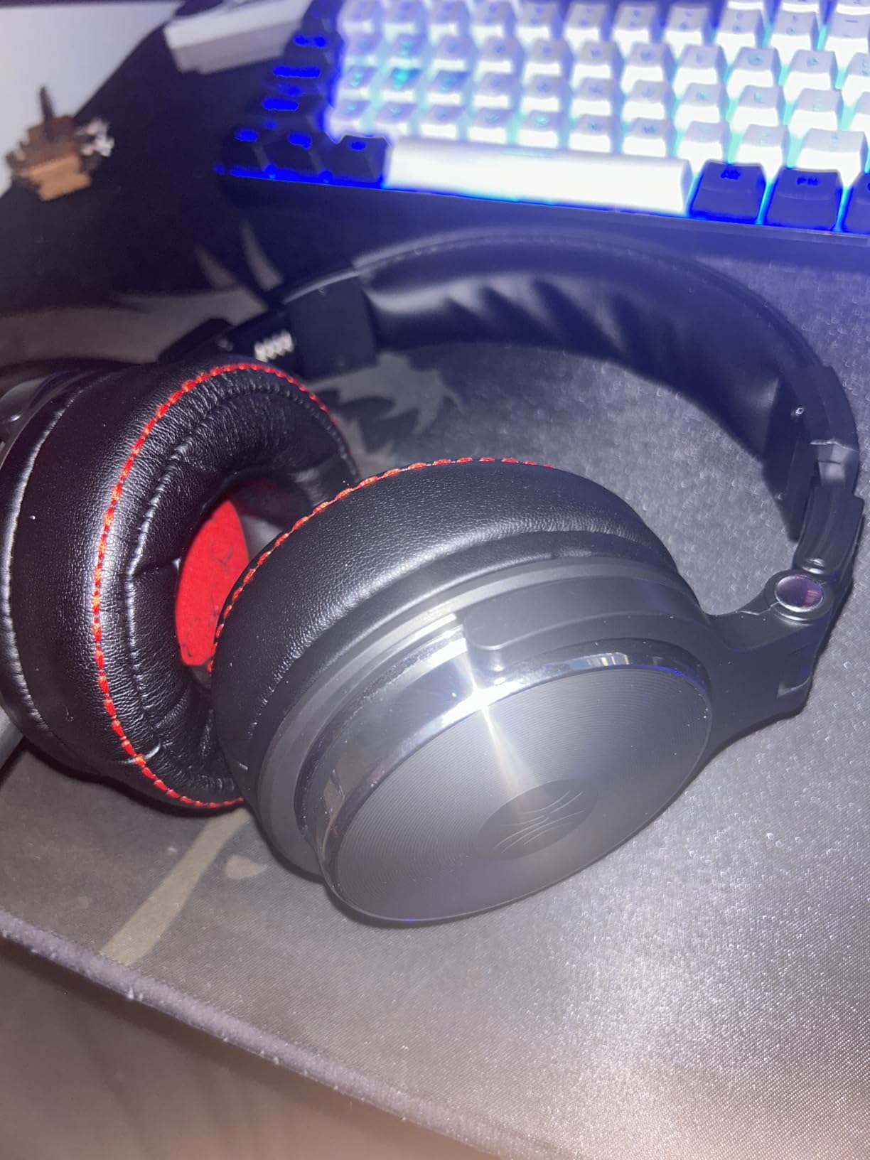 OneOdio Hi-Res Over Ear Headphones for Studio Monitoring and Mixing (Pro-50) customer photo 2