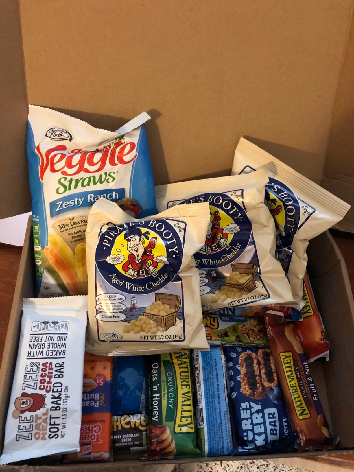 COLLEGEBOX Healthy Snack Box (35 Count) Summer Variety Pack Care Package Gift Basket Kid Men Women Adult Nuts Health Nutrition Assortment College Graduation customer photo 1