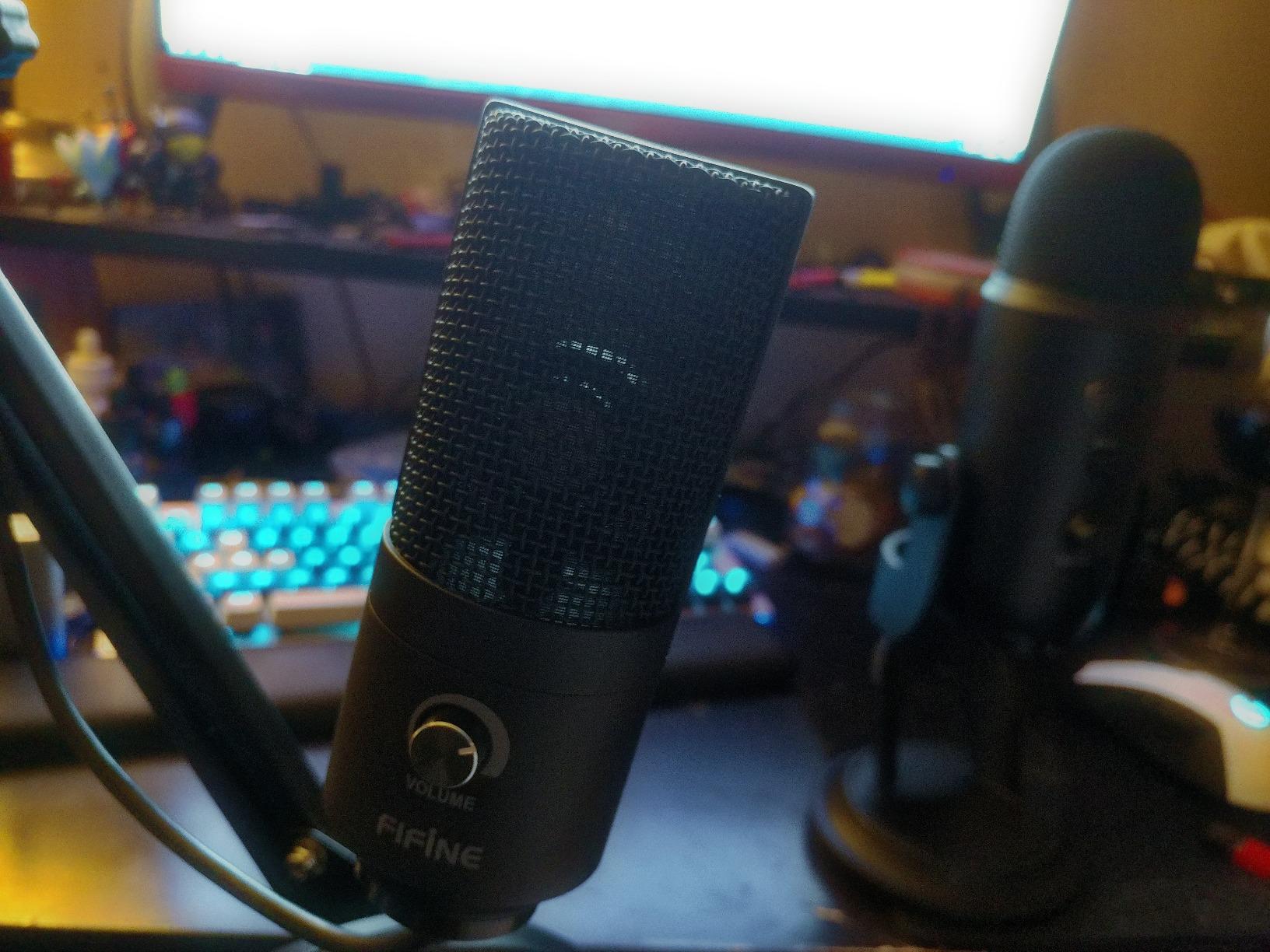 FIFINE USB Microphone, Condenser Podcast Mic with Volume Knob Control, Metal Tripod Stand - K669 customer photo 1