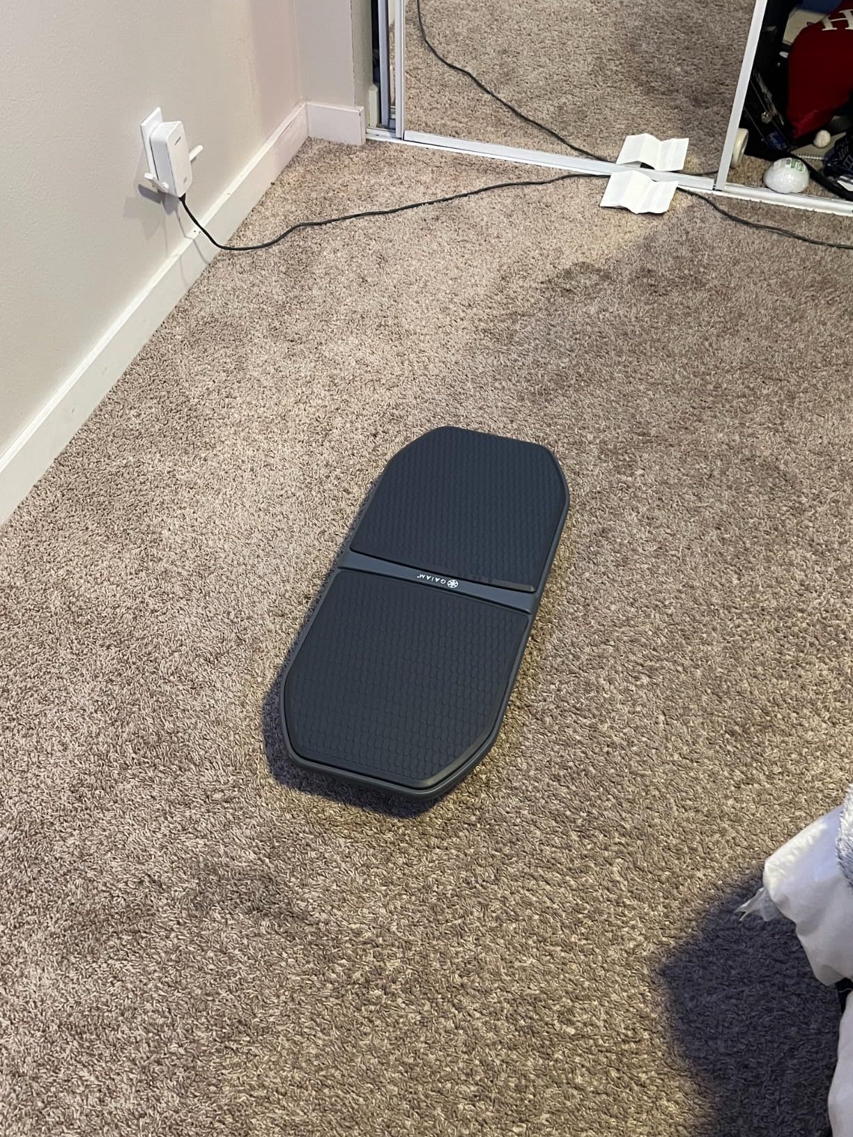 Gaiam Evolve Balance Board Standing Desk, Anti Fatigue Wobble Board for Home Office, Physical Therapy, Exercise Equipment, Stability Rocker customer photo 2