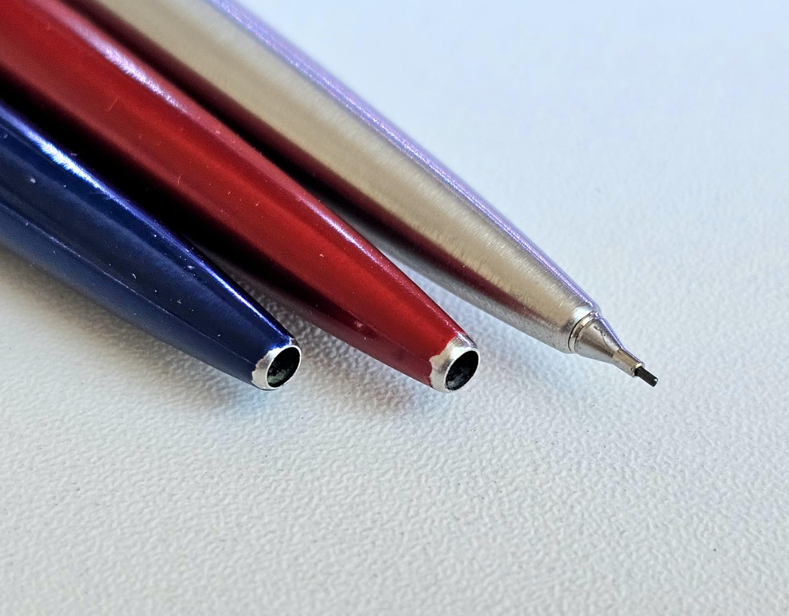 Parker Jotter London Trio Discovery Pack: Ballpoint Pen (Royal Blue) Gel Pen (Red Kensington) & Mechanical Pencil (Stainless Steel) customer photo 1