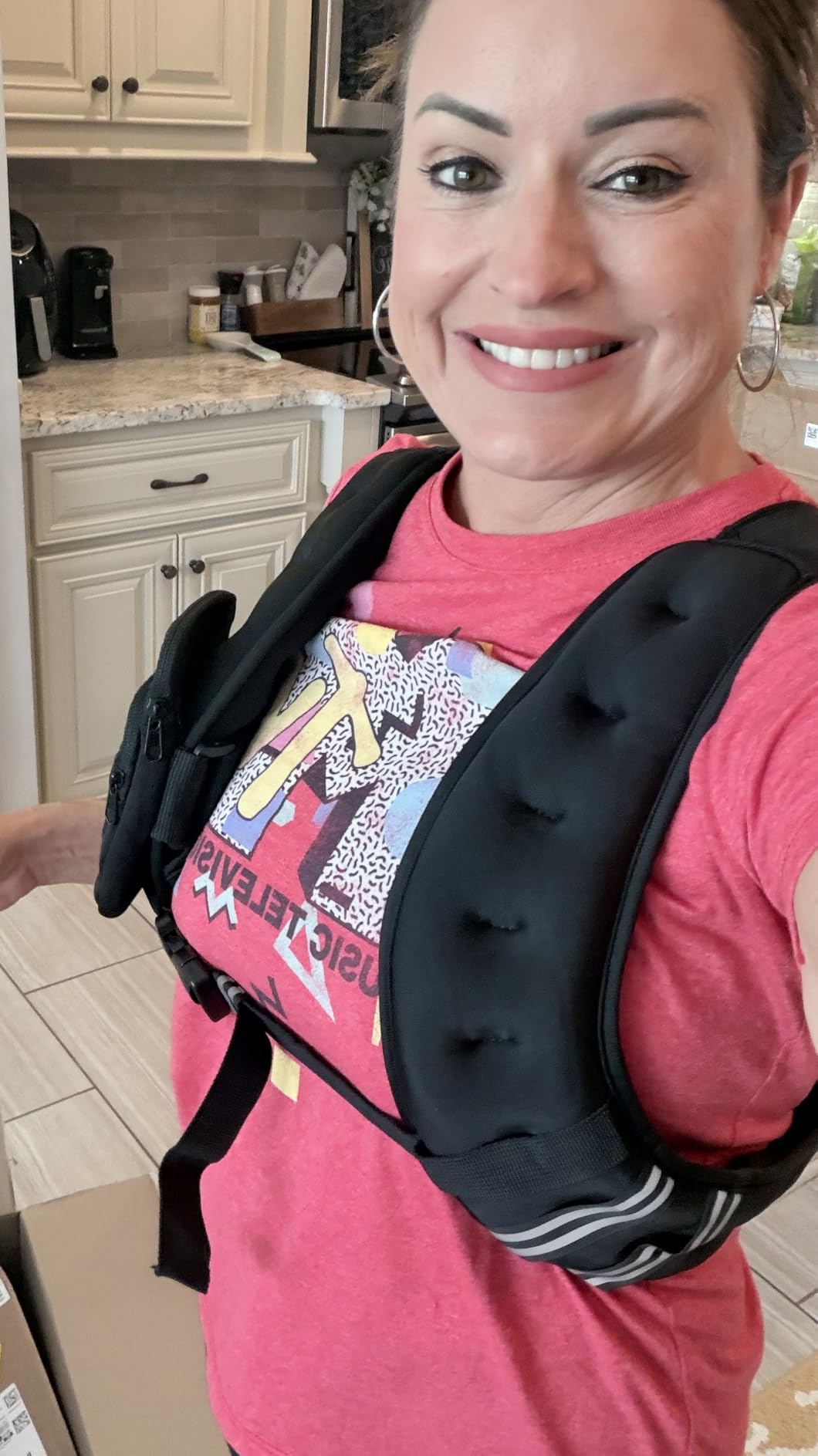 ZELUS Weighted Vest, 6lb/8lb/12lb/16lb/20lb/25lb/30lb Weight Vest with Reflective Stripe for Workout, Strength Training, Running, Fitness, Muscle Building, Weight Loss, Weightlifting customer photo 1