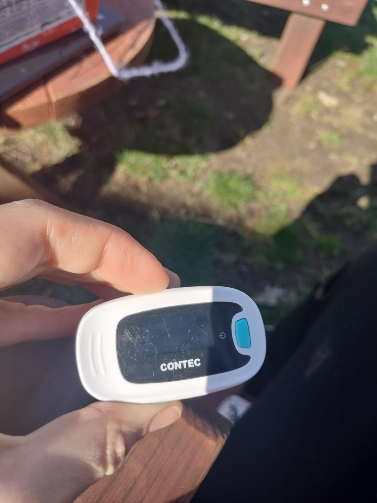 CONTEC Pulse Oximeter, SpO2 & PR Waveform Blood Oxygen Monitor w/Lanyard customer photo 1