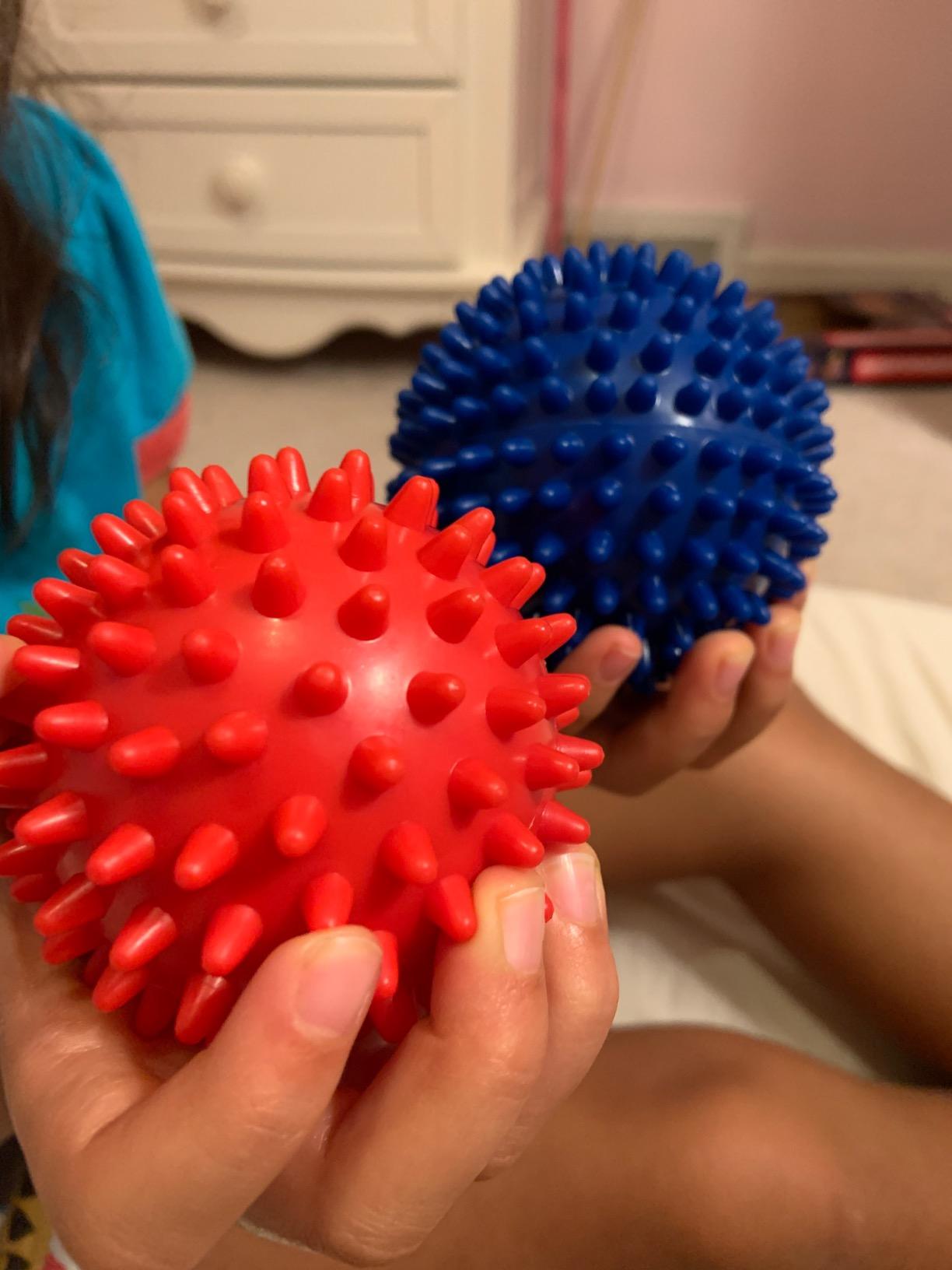 Pack of 2 Spiky Hard Massage Balls - Foot Arch Trainer Plantar Fasciitis, Muscle Massager Ball Exercise customer photo 1