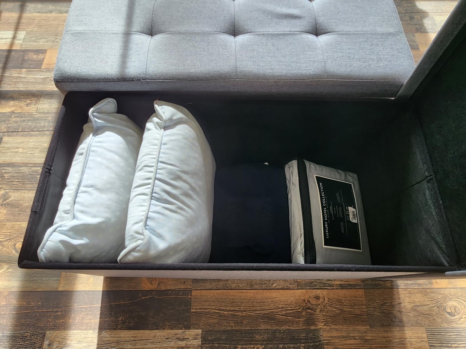 SONGMICS 43.3 Inches Folding Storage Ottoman Bench, Load 660 lb customer photo 1