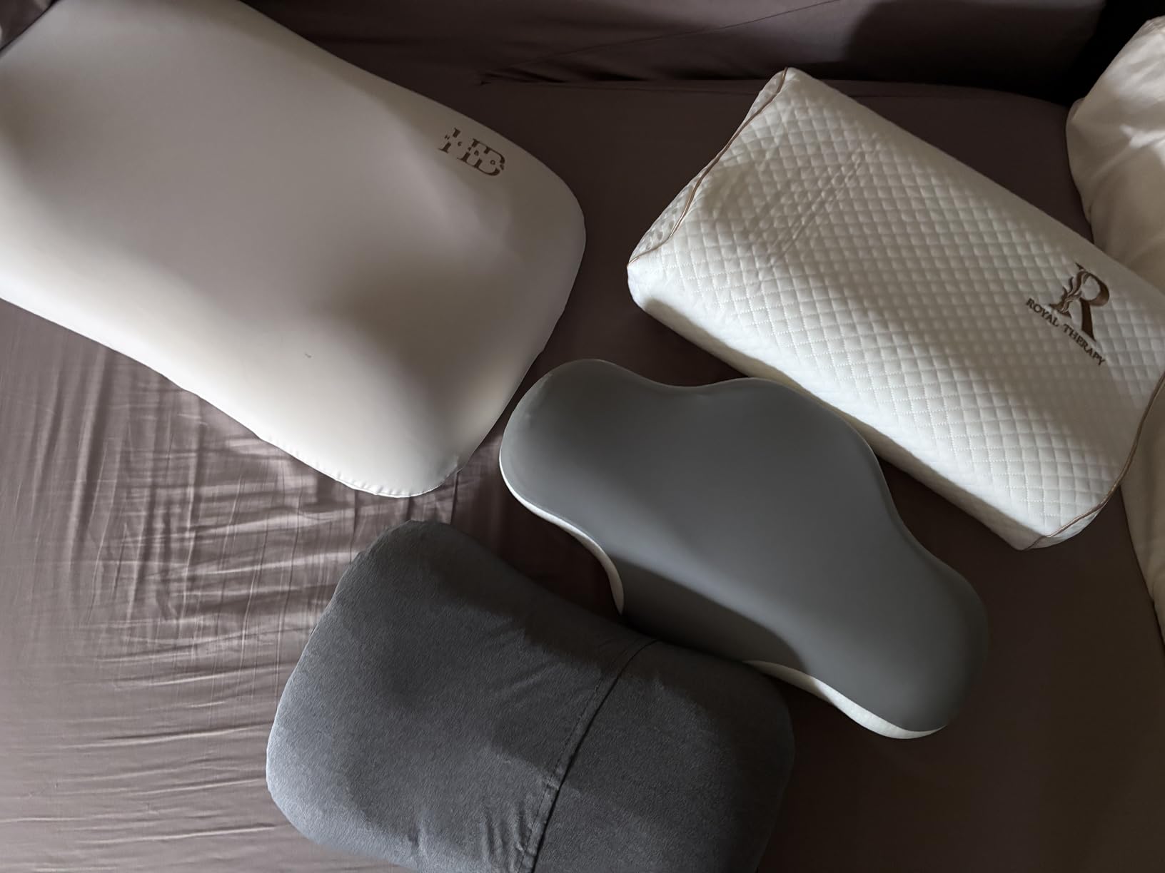 Royal Therapy Memory Foam Pillow, Queen Neck Pain Relief, Contour Cervical Pillow customer photo 2