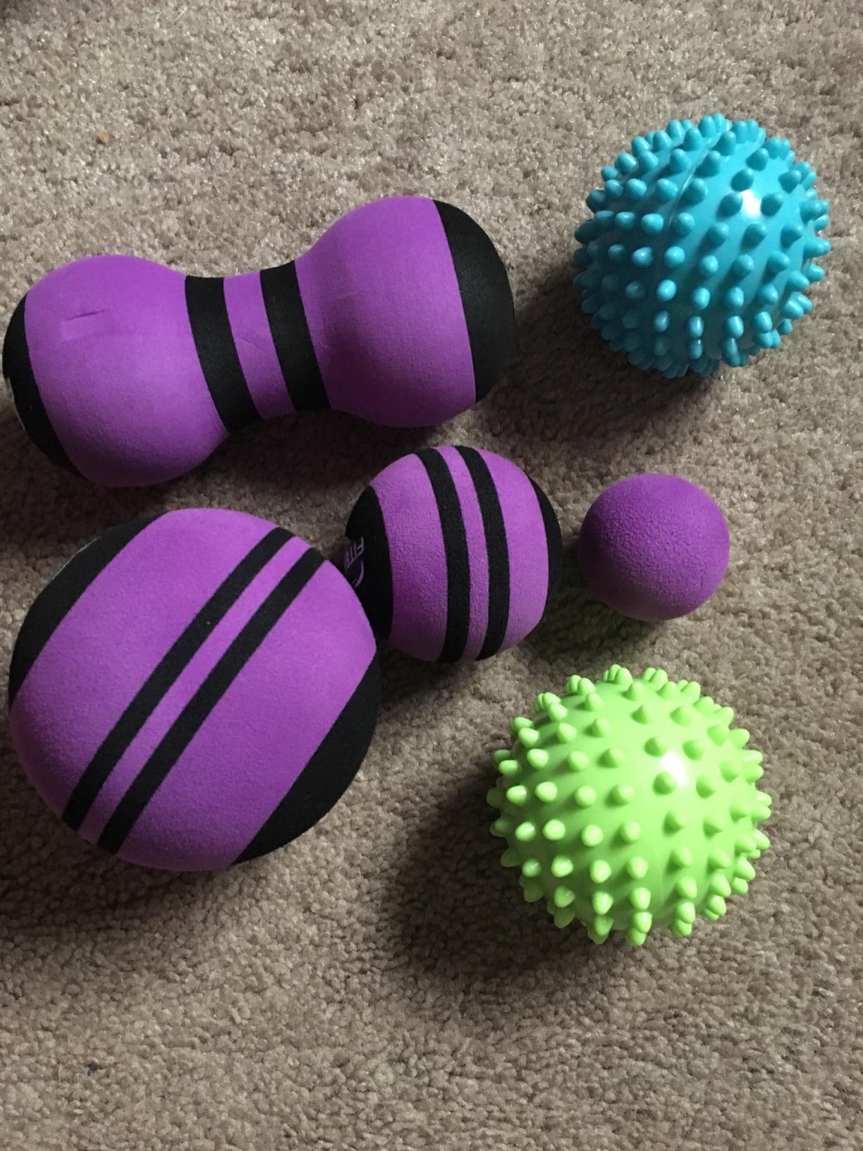 Myofascial Trigger Point Release & Deep Tissue Therapy Kit 6 Pack - Foam, Spiky & Peanut Balls in 3 Sizes customer photo 2