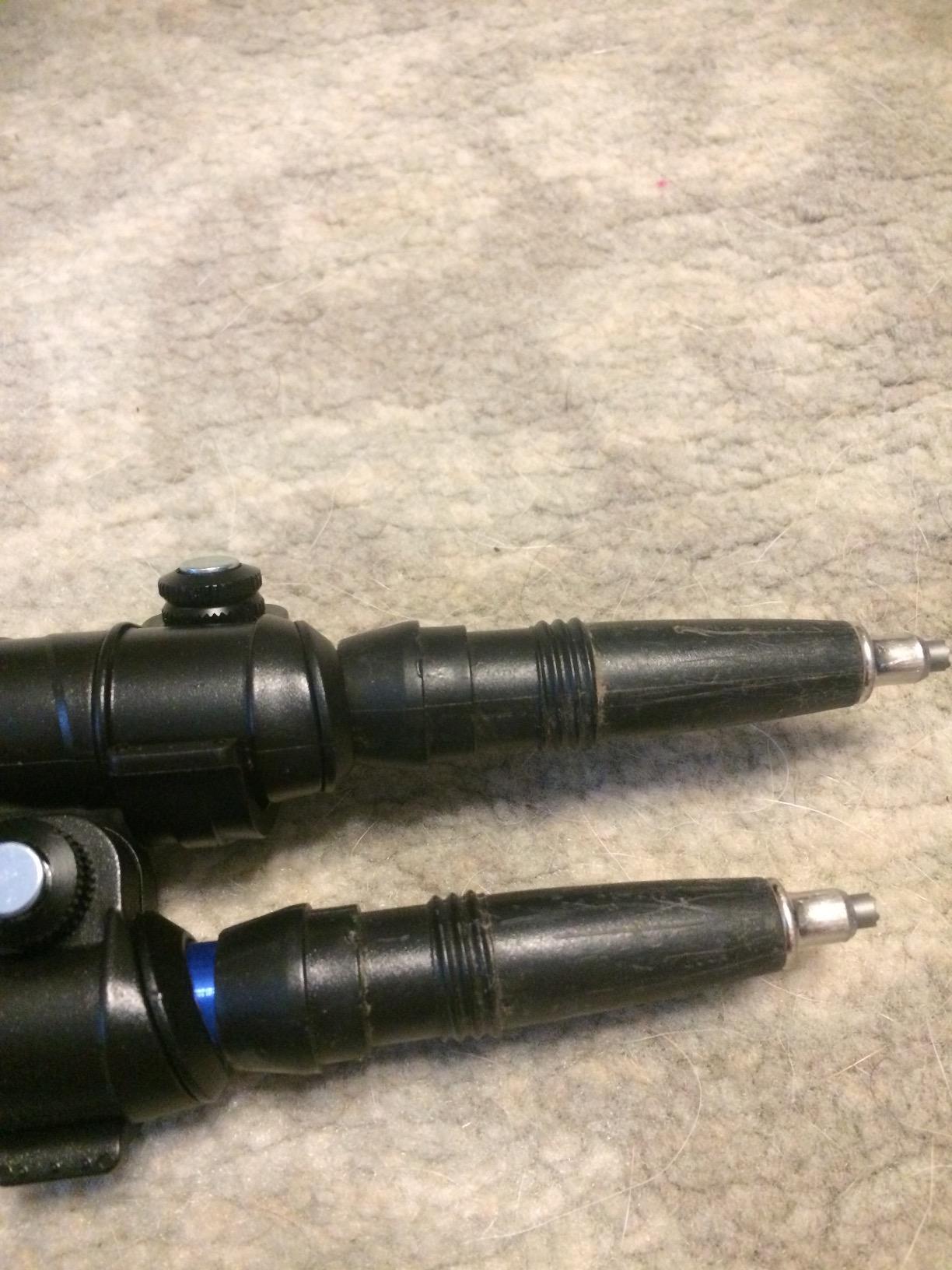 Foxelli Trekking Poles – Lightweight Collapsible Aircraft Grade Aluminum Hiking Poles with Cork Grips Quick Locks & All-Terrain Accessories – Pair of 2 customer photo 1