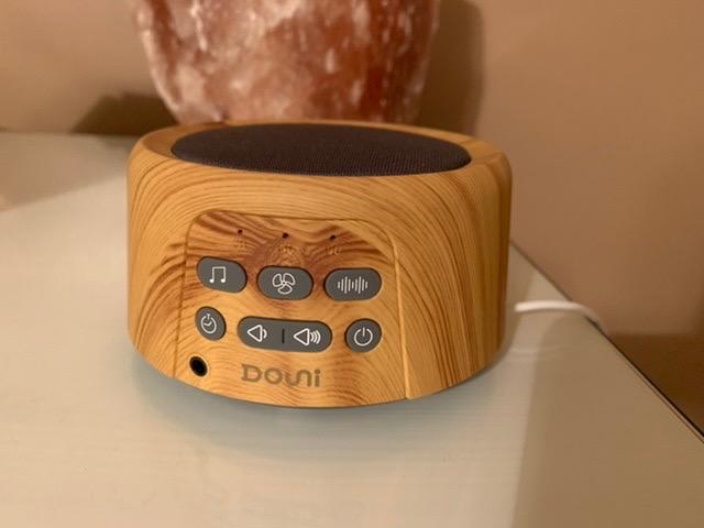 Douni Sleep Sound Machine - White Noise Machine with 27 Soothing Sounds for Sleeping & Relaxation, Timer Settings, Sleep Therapy for Families, Home, Office, Travel. Wood Grain customer photo 1