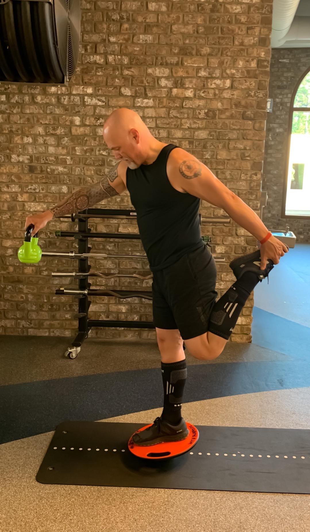 Wobble Exercise Balance Board, No-Skid Surface | Exercise Balance Stability Trainer, Portable Balance Board with Handle for Workout Trainer customer photo 1
