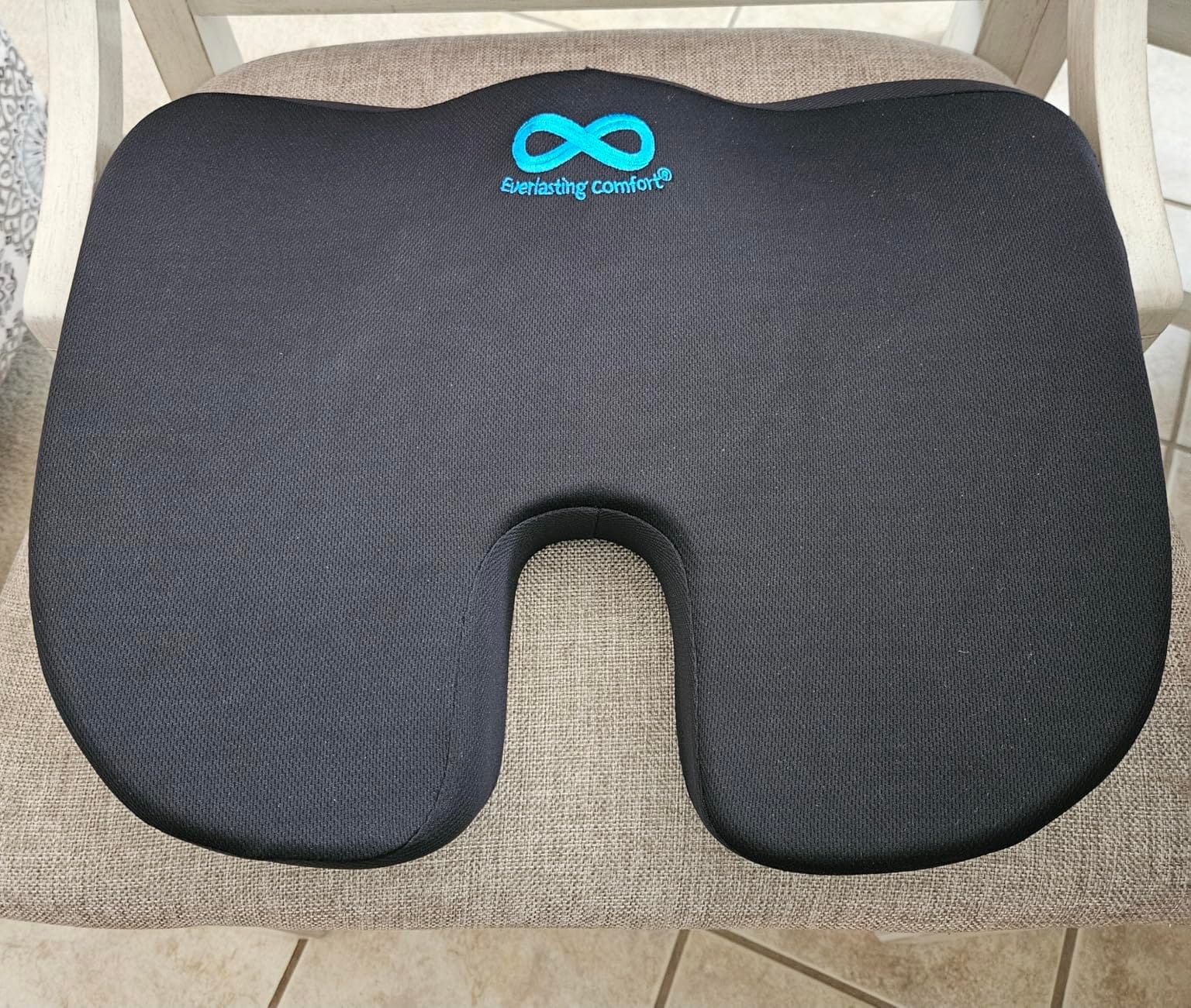 Everlasting Comfort Doctor Recommended Memory Foam Seat Cushion for Office Chairs & Car - Ergonomic Office Desk Accessories - Cushions for Tailbone Pain Relief, Sciatica (Black, X-Large) customer photo 1
