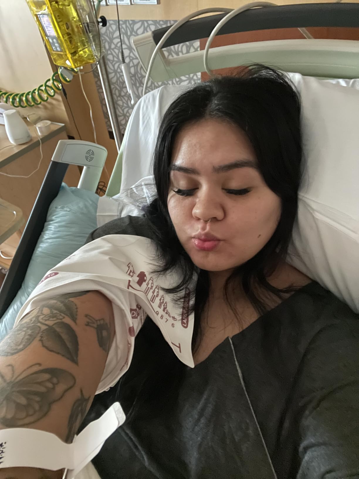 Frida Mom Labor and Delivery Gown for Hospital, Easy-Snap, Tagless Nursing Gown with Skin-to-Skin Access and Full Coverage in The Back customer photo 2