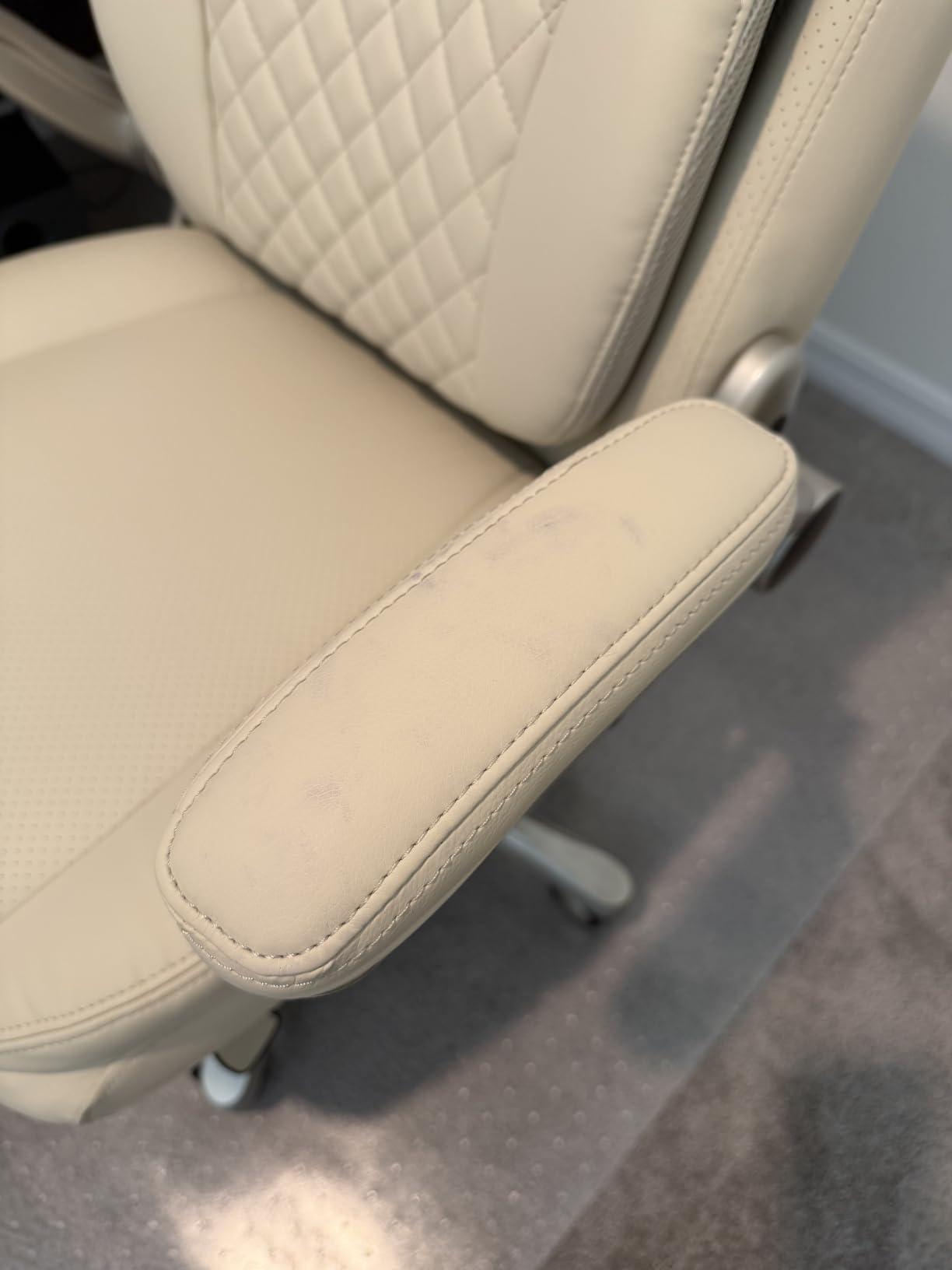 Amazon Basics Ergonomic Executive Office Desk Chair with Lumbar Support, Flip-up Armrests, Adjustable Height, Cream Leather customer photo 1