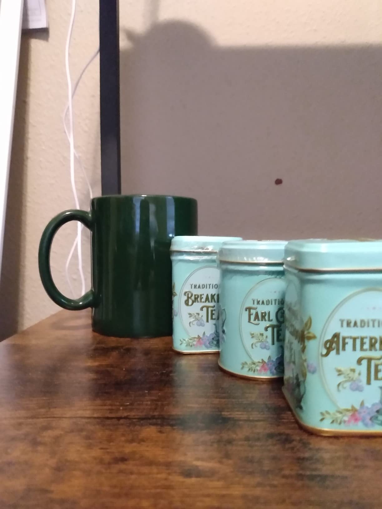 Vintage Victorian 3x Mini Tea Tin Gift Pack with Assorted Loose Leaf English Tea | English Breakfast Tea + Earl Grey Blends customer photo 2
