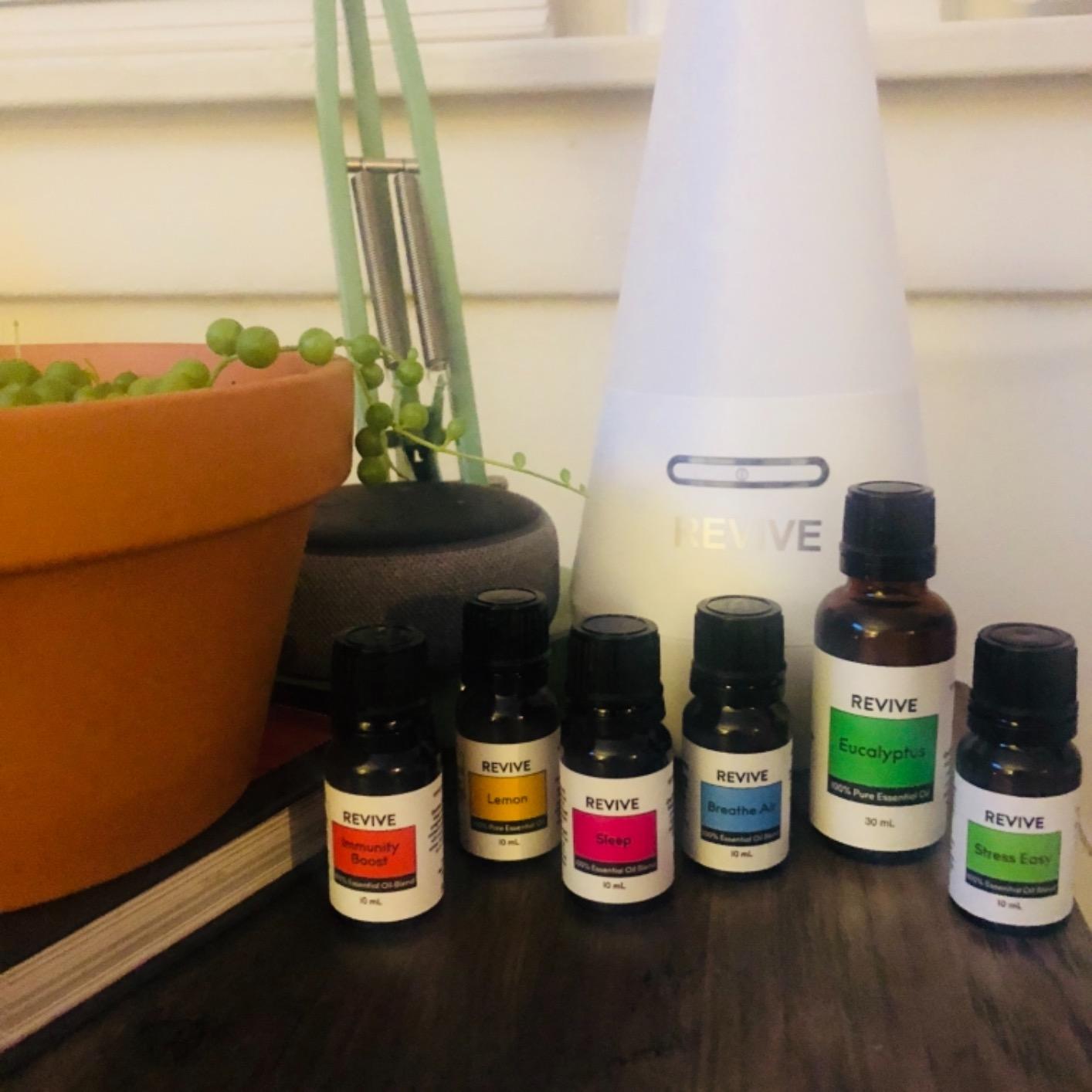 Aromatherapy Kits by Revive Essential Oils - 100% Pure Therapeutic Grade, Diffuser, Massage, Aromatherapy (Basics Kit) customer photo 1