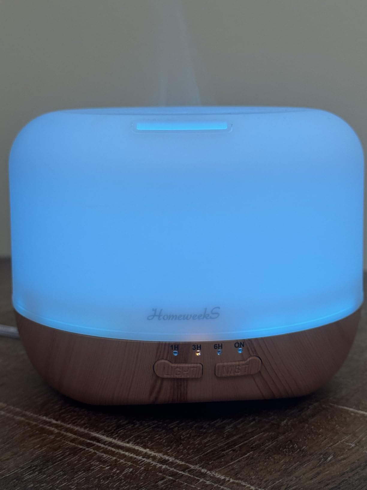 Homeweeks Essential Oil Diffuser for Room Aromatherapy Scent Diffuser | Auto Off Ultrasonic Aroma Fragrance Diffuser for Bedroom Office, Remote Control, 7 Colors Light, Cool Mist, Timer 300 ML customer photo 1