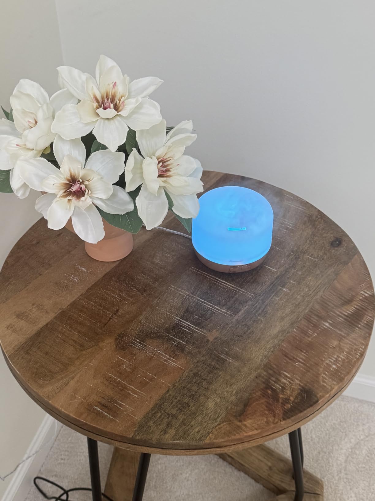 Homeweeks Essential Oil Diffuser for Room Aromatherapy Scent Diffuser | Auto Off Ultrasonic Aroma Fragrance Diffuser for Bedroom Office, Remote Control, 7 Colors Light, Cool Mist, Timer 300 ML customer photo 2