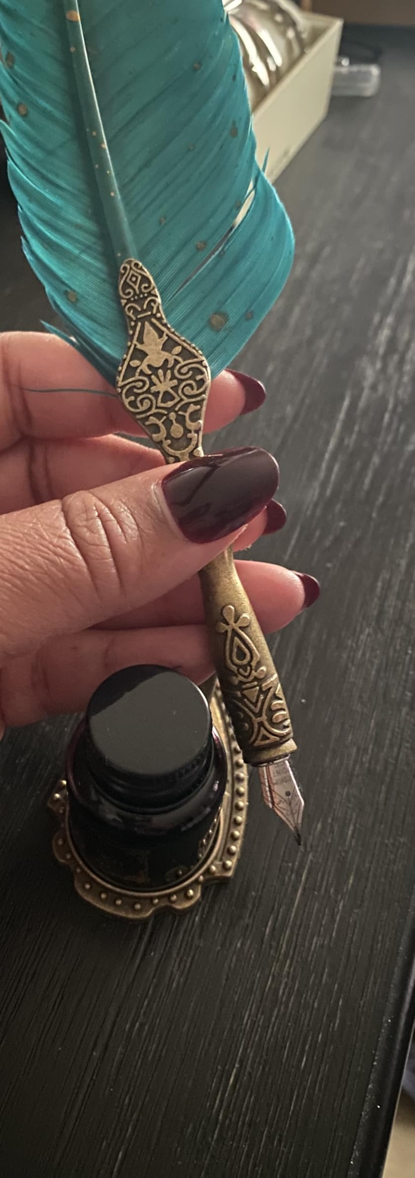 VANGOAL Vintage Green Feather Pen and Ink Set, Classic Goose Quill Pen with Calligraphy Nibs customer photo 1