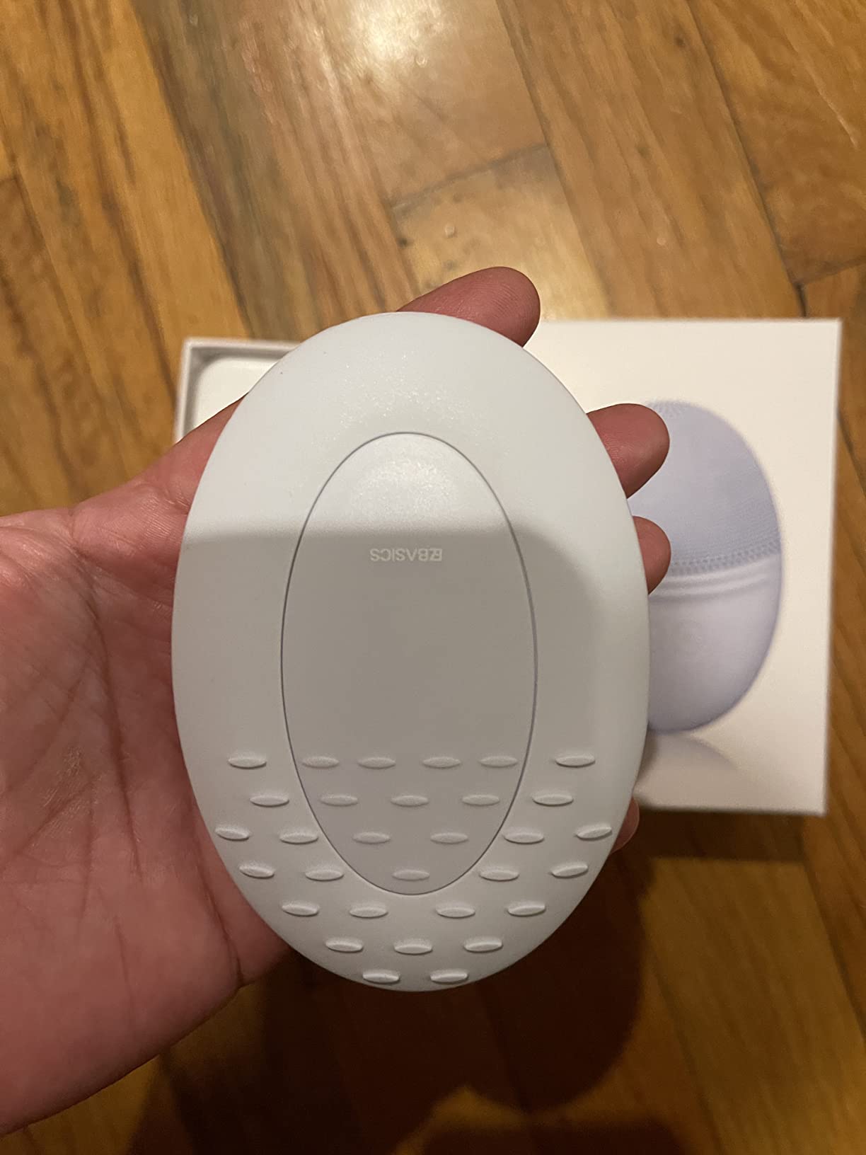 EZBASICS Silicone Facial Cleansing Brush, IPX7 Waterproof, Rechargeable Electric Face Exfoliator, 5 Speeds, Sonic Vibrating (Violet) customer photo 1