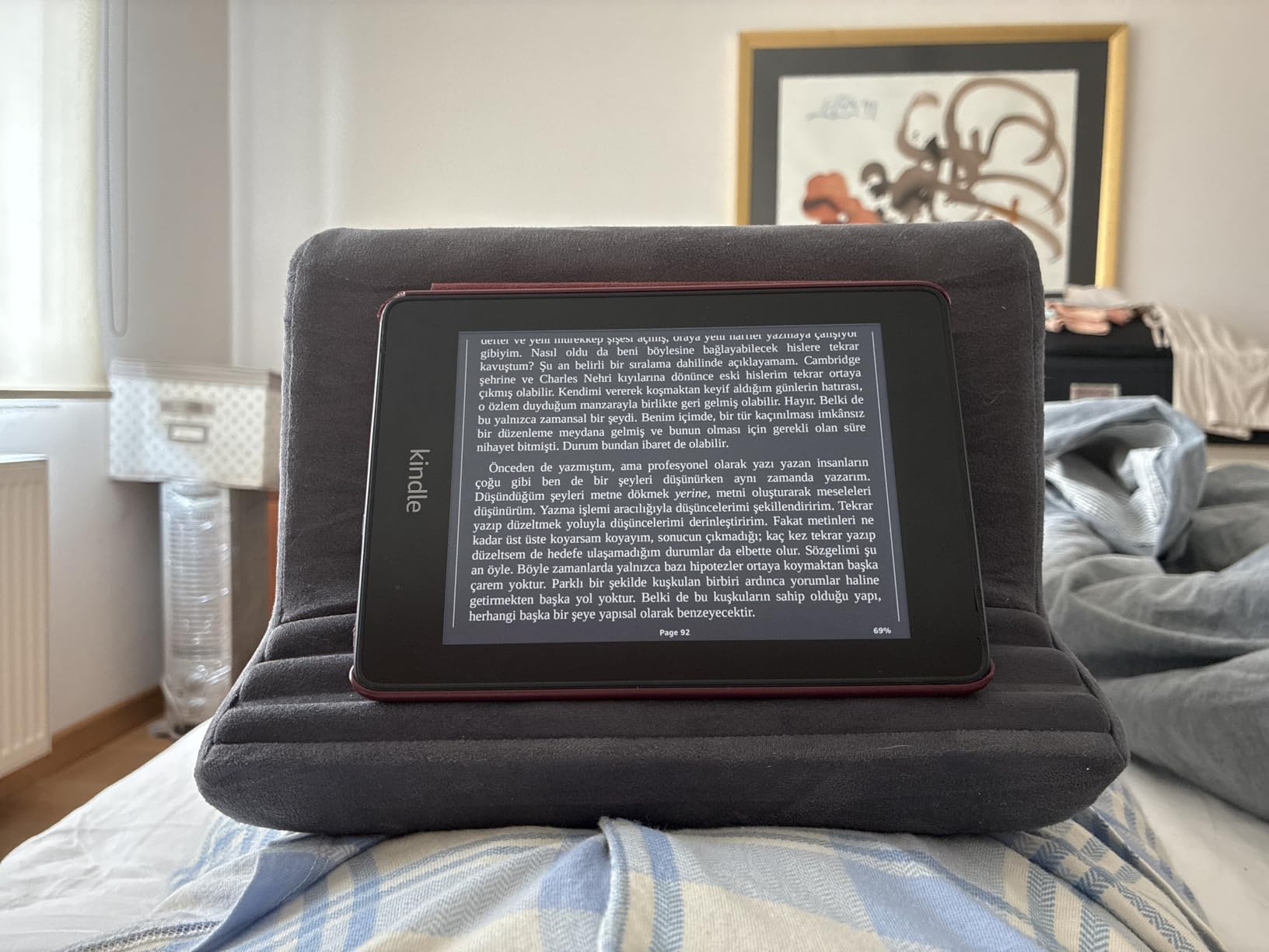 Lamicall Tablet Pillow Stand, Pillow Soft Pad for Lap - Tablet Holder Dock for Bed with 6 Viewing Angles, Great Gifts, for 4-13