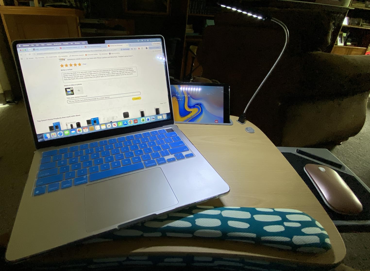 BIRDROCK HOME Deluxe Lap Desk with USB Light & Mouse Pad customer photo 1