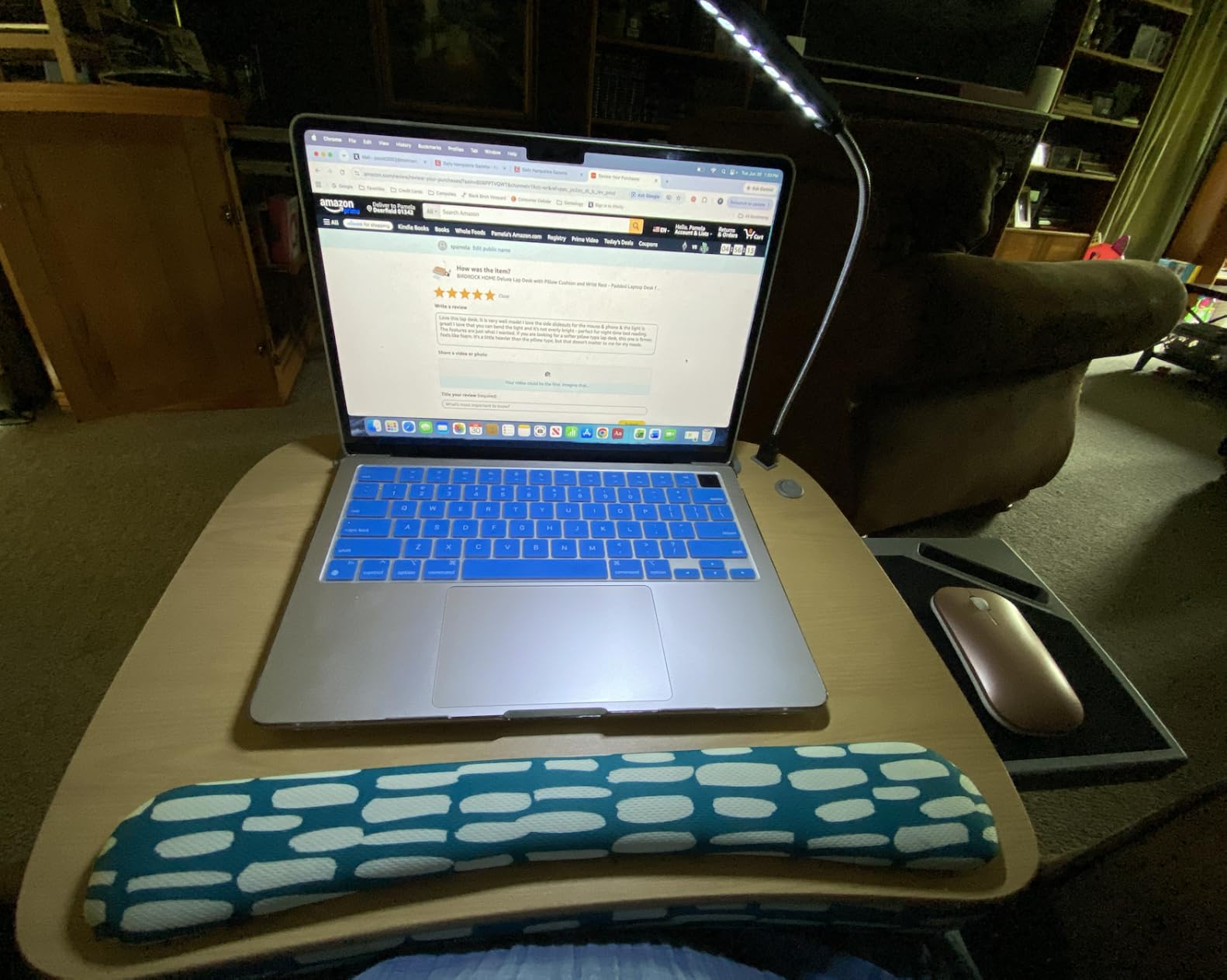 BIRDROCK HOME Deluxe Lap Desk with USB Light & Mouse Pad customer photo 2