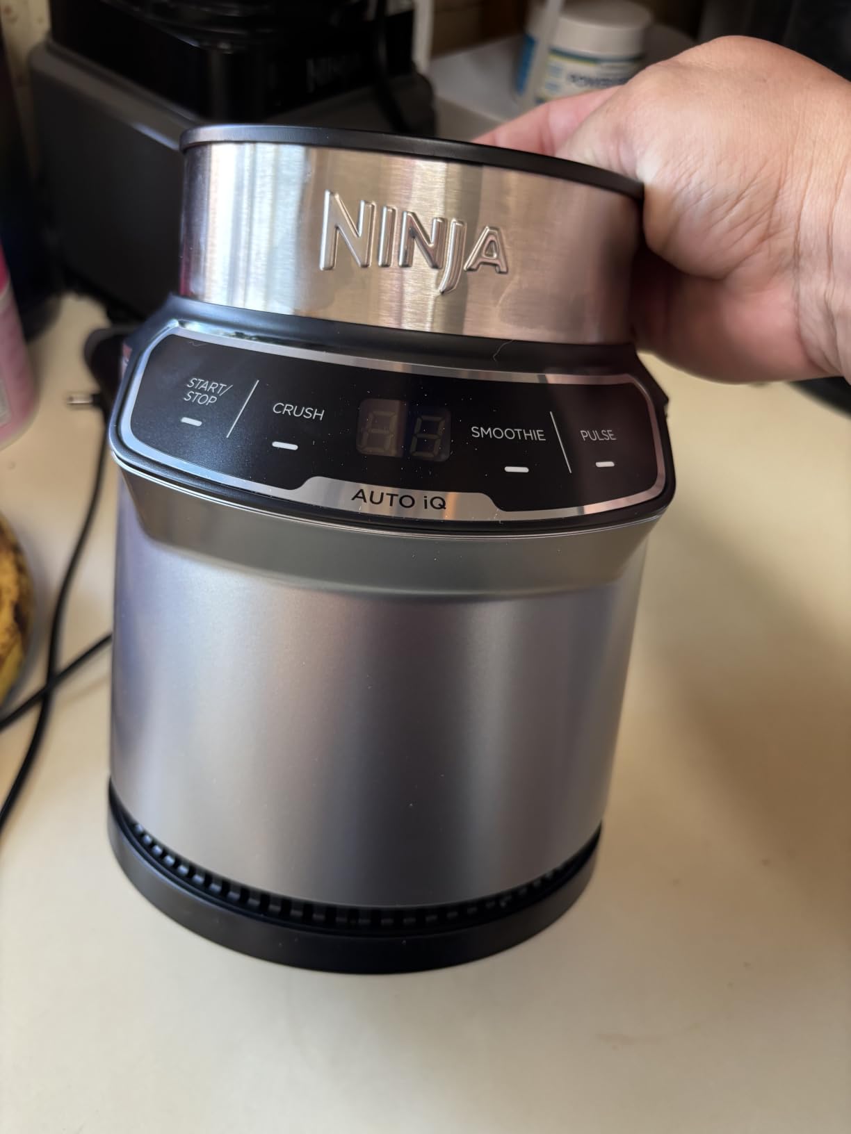 Ninja Nutri-Blender Pro with Auto iQ, 1100PW, (2) 24oz Cups, BN401 customer photo 1