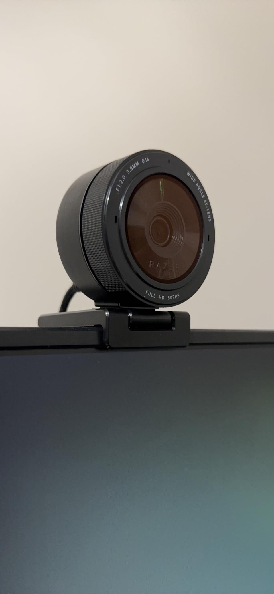 Razer Kiyo Pro Webcam for Streaming, Gaming, Video Calls: Full HD 1080p 60FPS - Adaptive Light Sensor - HDR Enabled - Wide Angle Lens with Adjustable FOV - Works with OBS, Xsplit, Twitch, Zoom, Teams customer photo 1