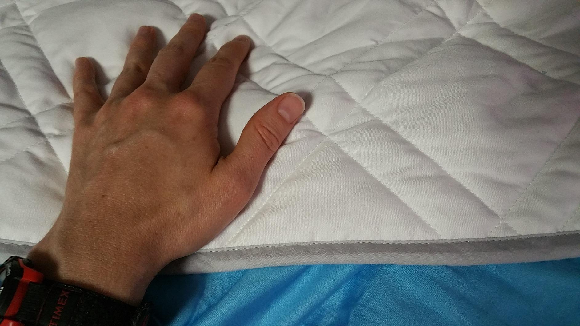 Cooling Weighted Blanket, 12 lbs, Twin Size for Adults, Luxury Heavy Blanket, Silky Soft Bamboo Viscose, 48x72 inches, Machine Washable, White customer photo 1