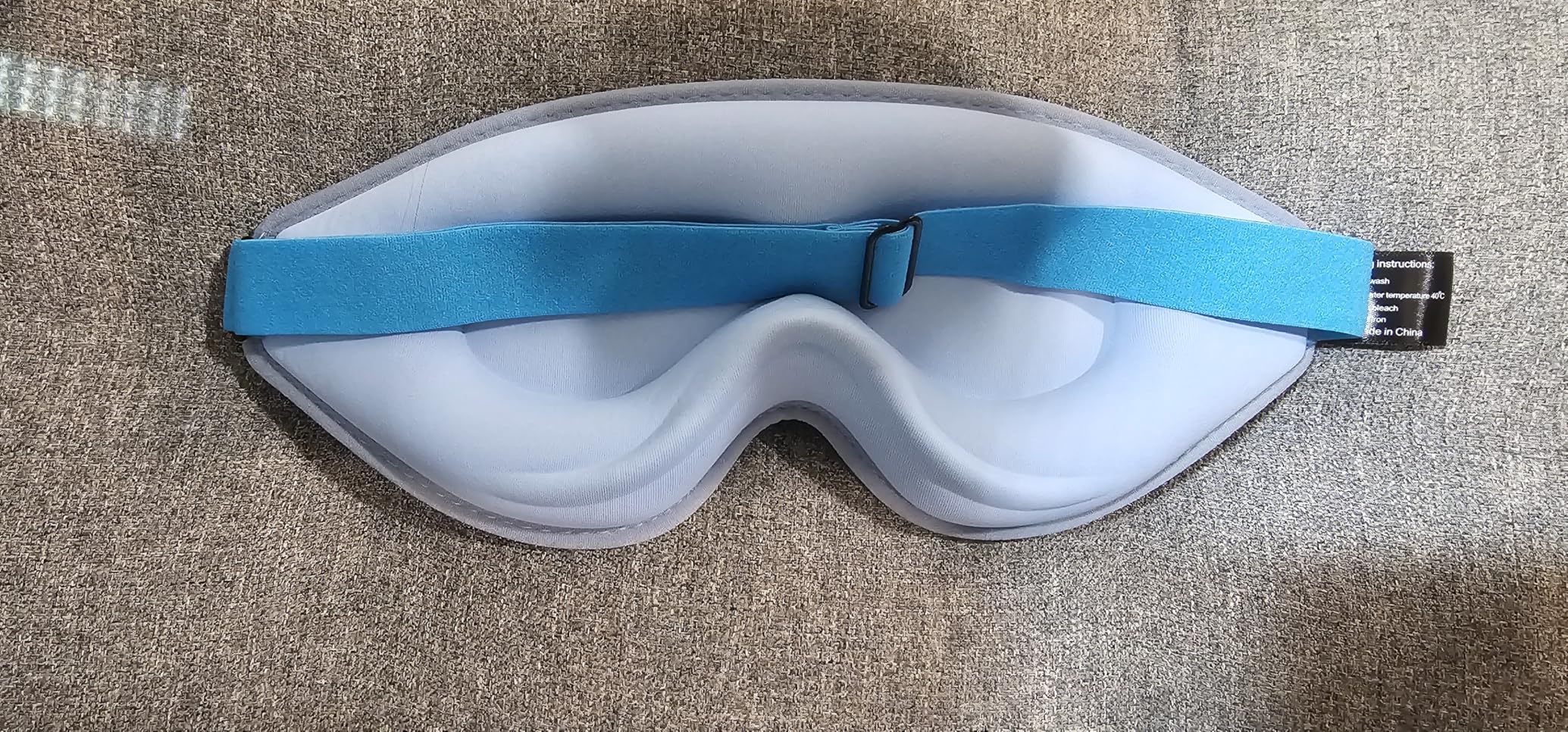MyHalos Sleep Mask - 3D Blackout Eye Mask for Women & Men, Side Sleepers, Zero Pressure Memory Foam Eyelash Friendly, Breathable, Award-Winning Sleep Aid for Travel (Black, 1 Count) customer photo 1