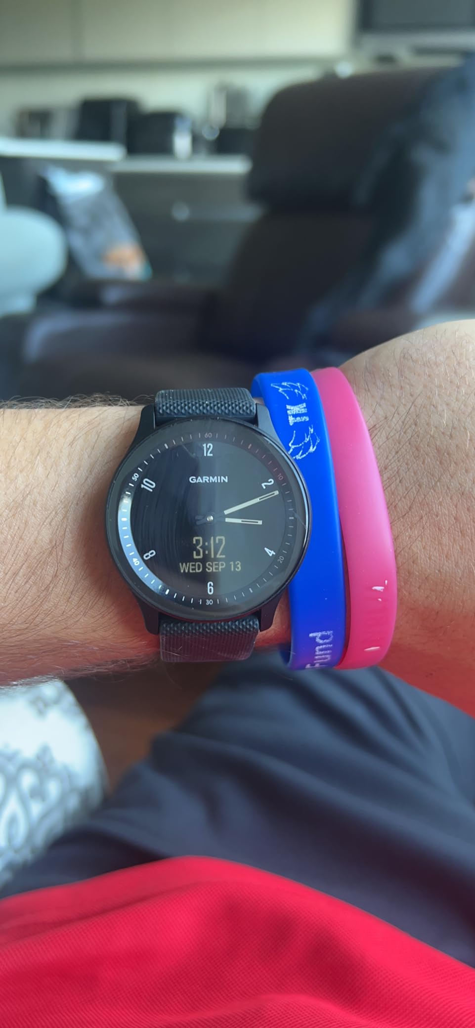 Garmin vivomove Sport, Hybrid Smartwatch, Health and Wellness Features, Touchscreen, White customer photo 2
