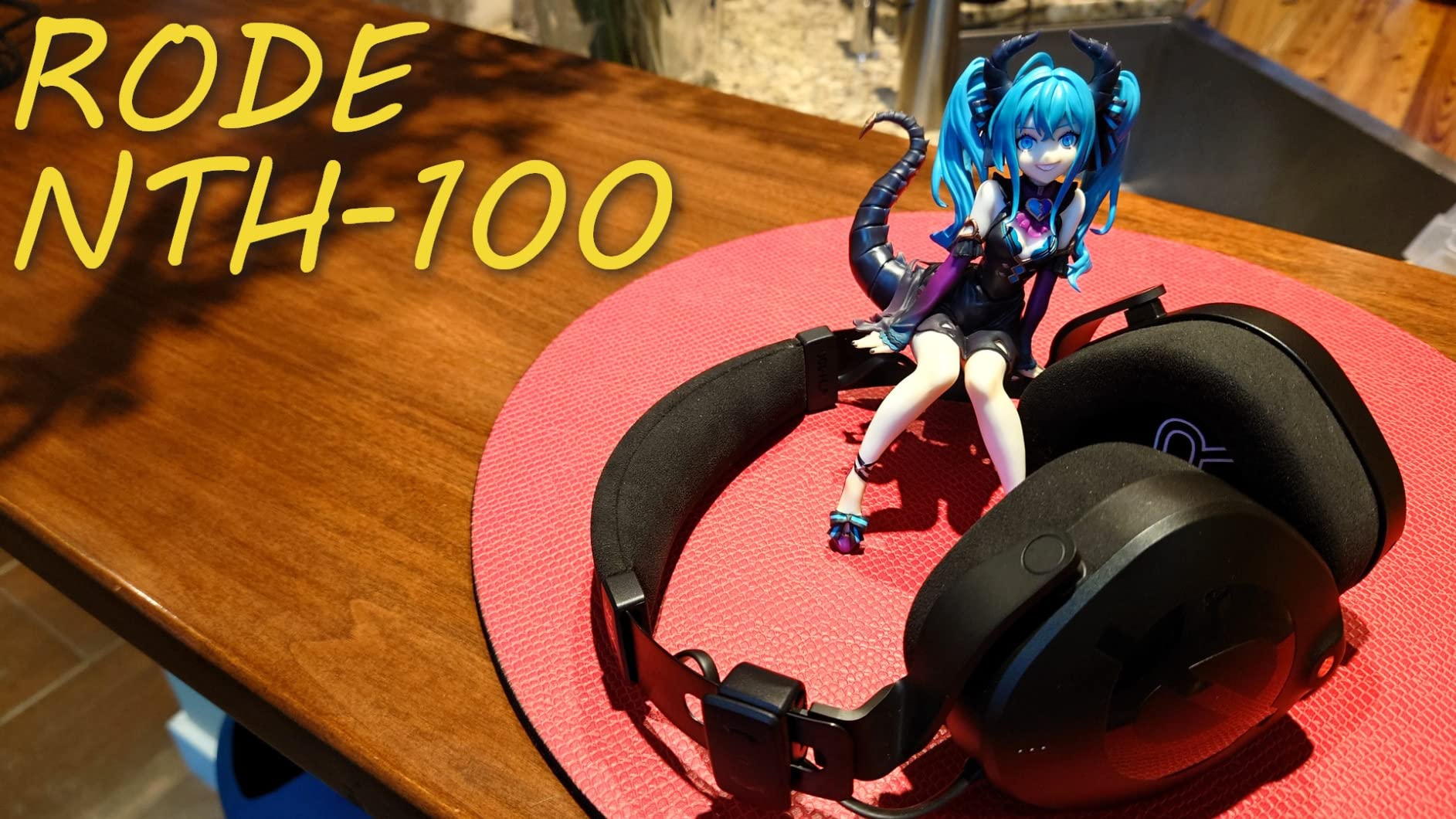 Rode NTH-100 Professional Over-Ear Headphones for Content Creation, Music Production, Mixing and Audio Editing, Podcasting customer photo 1
