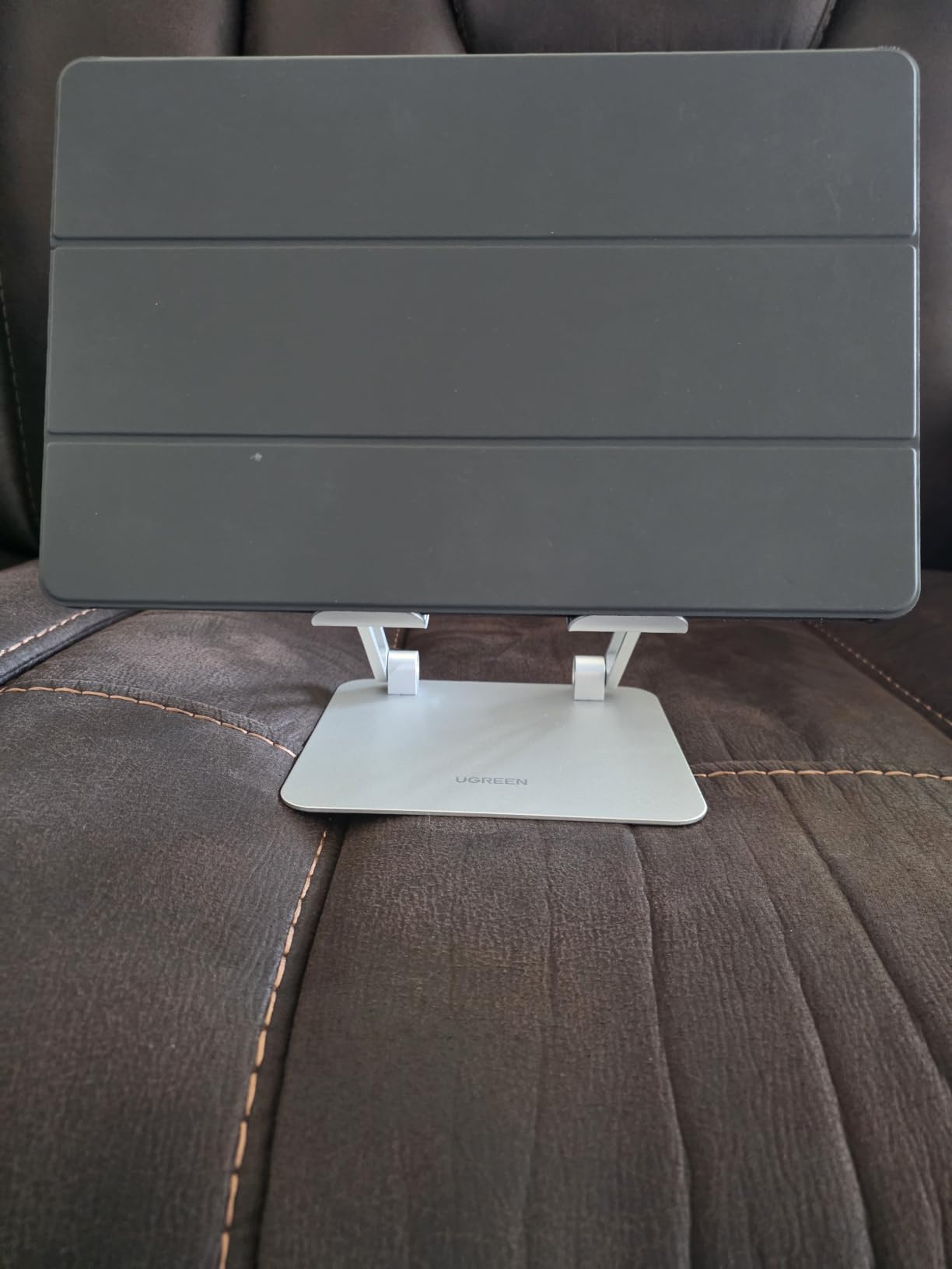 UGREEN Tablet Stand Holder for Desk Dual Rod Support Aluminum Tablet Holder Adjustable Multi-Angle Home Office Accessories Compatible with iPad Pro 13 12 11 10.5 Air Mini 5 4 3 2 Phone E-Reader Silver customer photo 2
