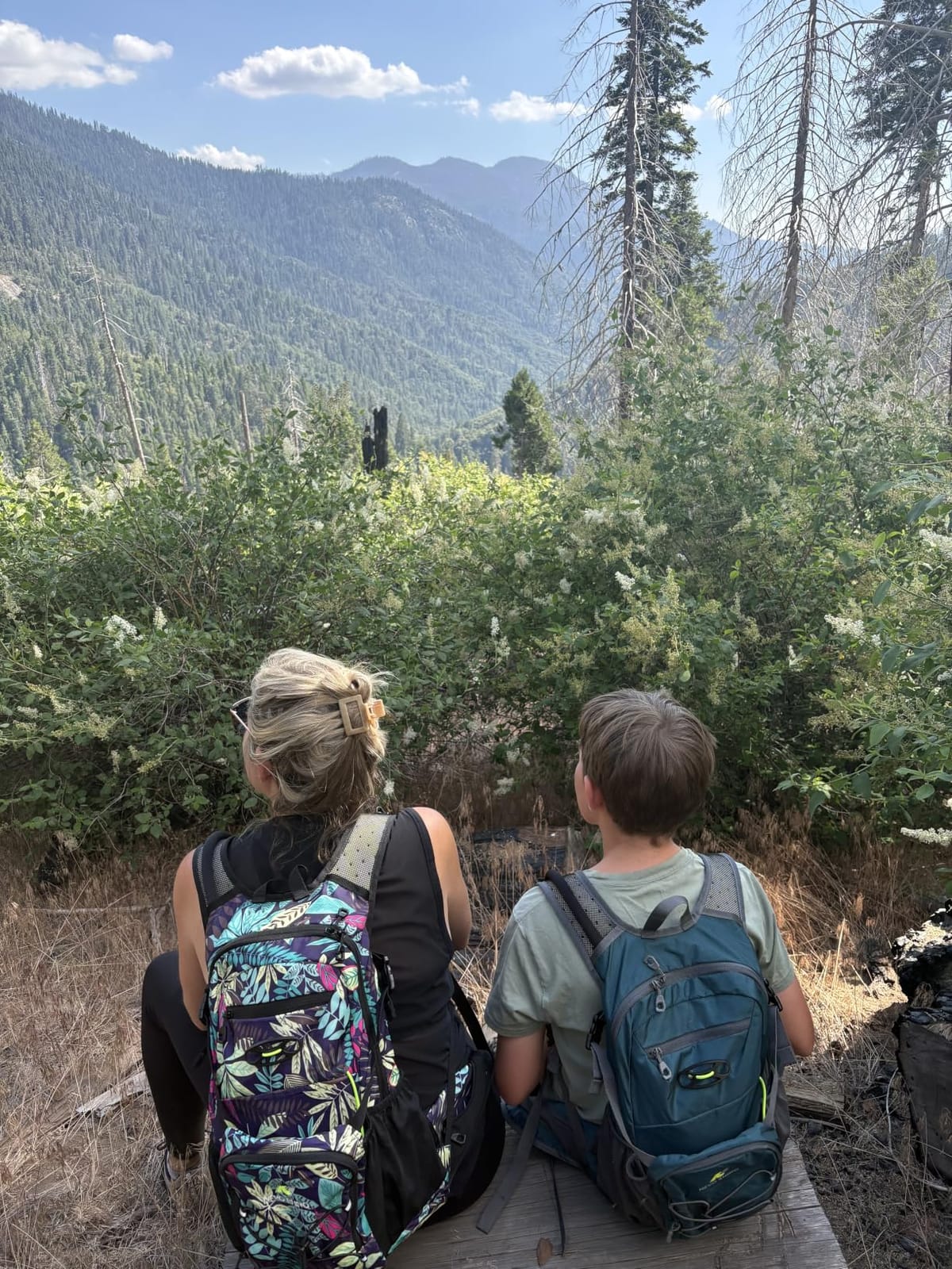 N NEVO RHINO Hydration Backpack, 18L Hiking Backpack with 3L Water Bladder customer photo 1
