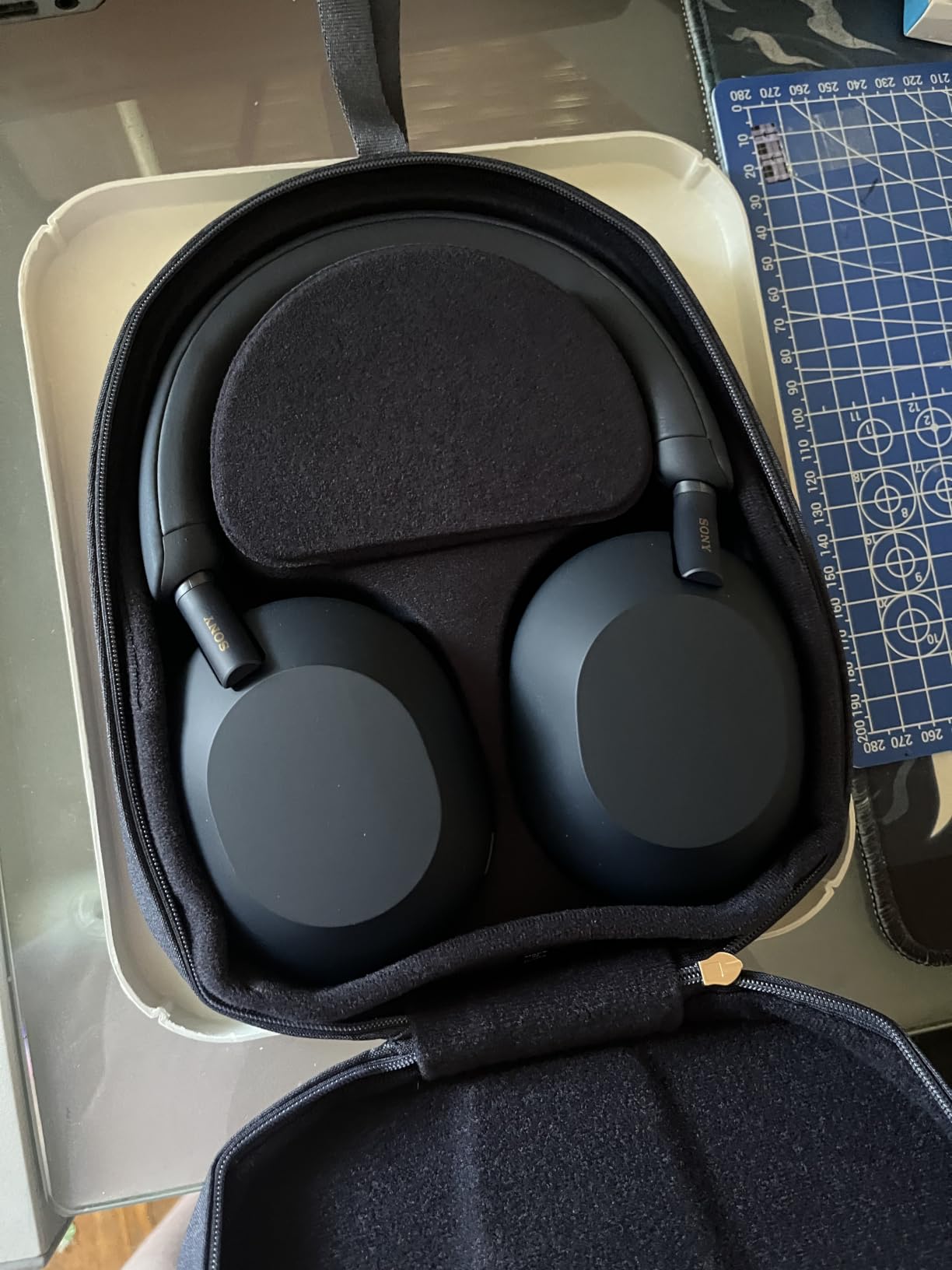 Sony WH-1000XM5 Premium Noise Canceling Headphones, Auto NC Optimizer, 30-Hour Battery, Alexa Voice Control, Black | Auto Nc Optimizer, Up to 30-Hour Battery, Alexa and Google Voice Control, Ldac Bluetooth 5.2 customer photo 2