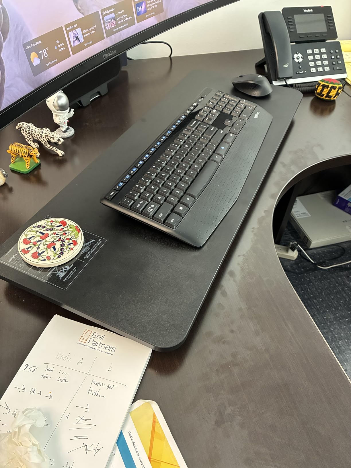 VIVO Single Top 24 inch Scissors Lift Keyboard and Mouse Riser, Height Adjustable Laptop Desk, For Ergonomic Sit Stand Workstations, Black, DESK-V024A customer photo 2