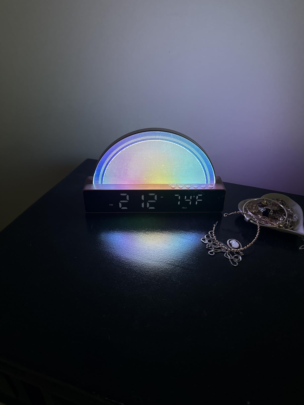 Sunrise Alarm Clock Wake Up Light, Bedside Lamp with USB Phone Charger | Dawn Simulator, Color-changing Nightlight, Sleep Aid, Loud for Heavy Sleepers Adults, Gift for Kids Teens Boys Girls, Sleek Home Decor customer photo 2