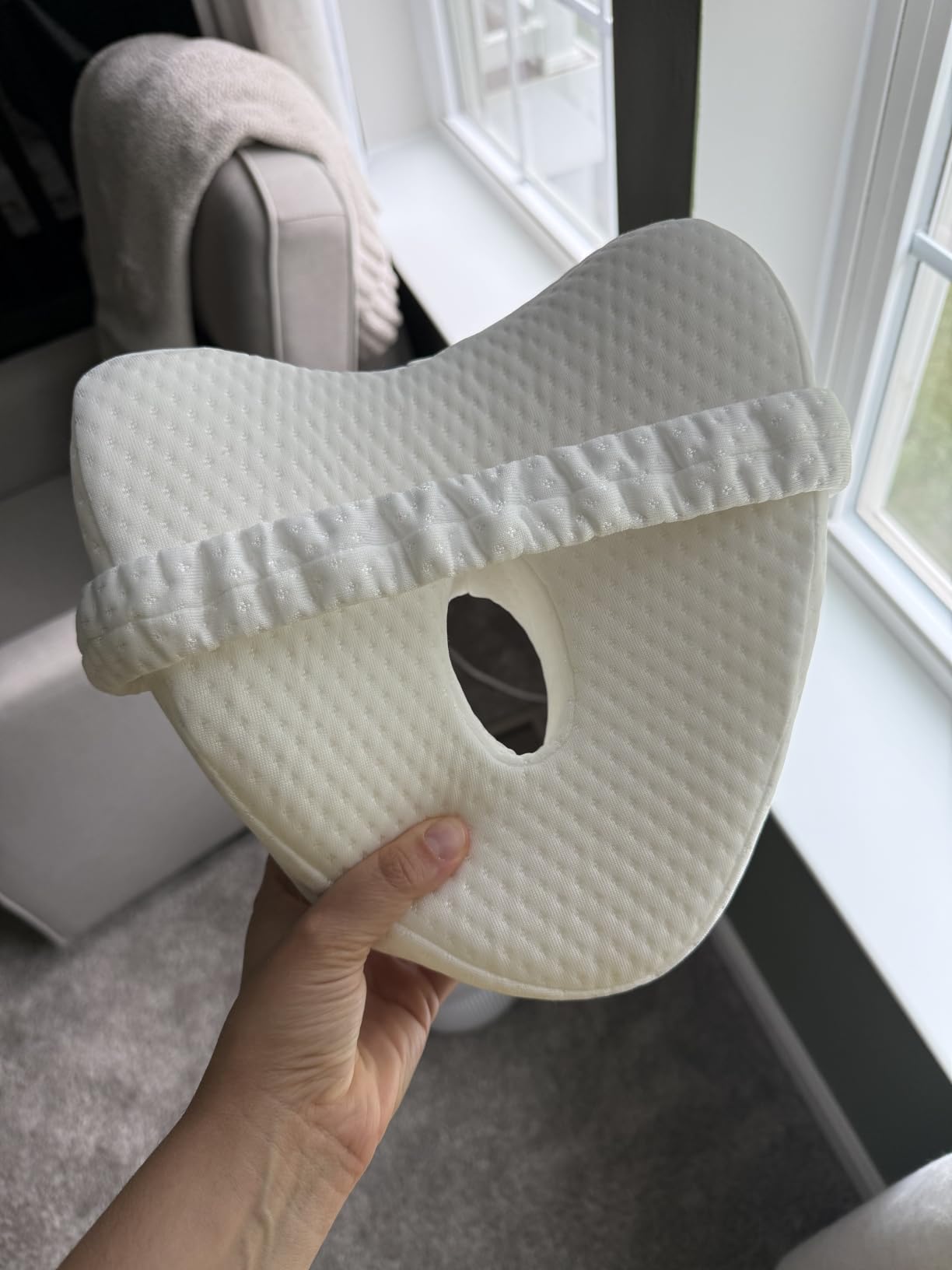Vertdens Leg Pillow, Knee Pillow for Side Sleepers, Leg Pillows for Sleeping, Knee Cushion for Sleeping,Suitable for Relieving Leg, Back, Knee Pain customer photo 2