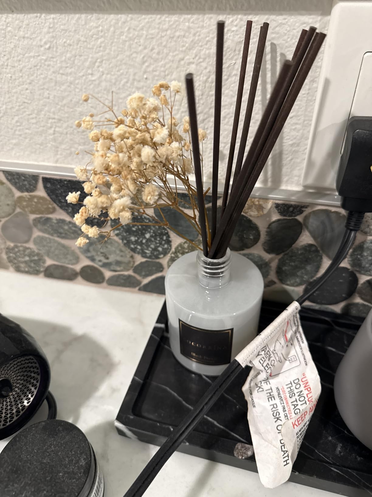 Cocorrína Reed Diffuser Sets, 6.7 fl oz. Black Forest Diffuser with Sticks Home Fragrance Reed Diffuser for Bathroom Shelf Decor customer photo 1