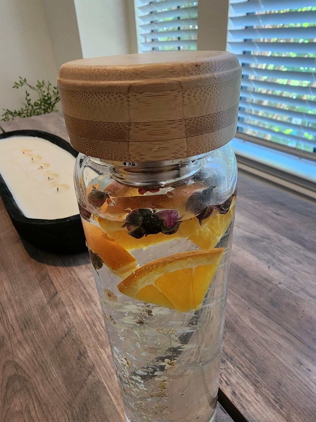 32oz Borosilicate Glass Water Bottle with Tea Infuser, Tea Tumbler with Strainer, Reusable Travel Mug with Sleeve & 2 Lids, Glass Drinking Bottle for Hot or Cold Drinks customer photo 1