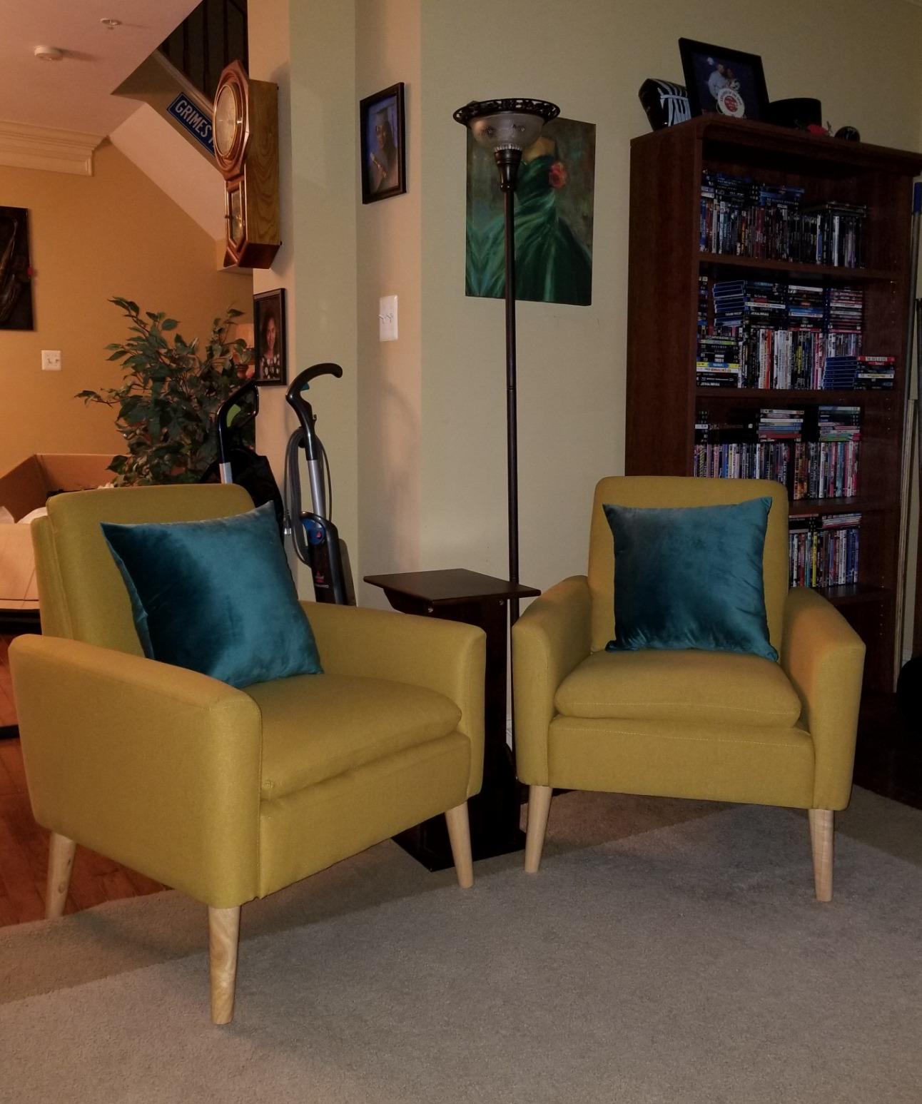 Sherpa Accent Chair, Modern White Teddy Fabric Upholstered Comfortable Armchair, Comfy Reading Leisure Chairs for Bedroom, Living Room, Home Office, Small Sofa Chair with Wood Legs customer photo 1